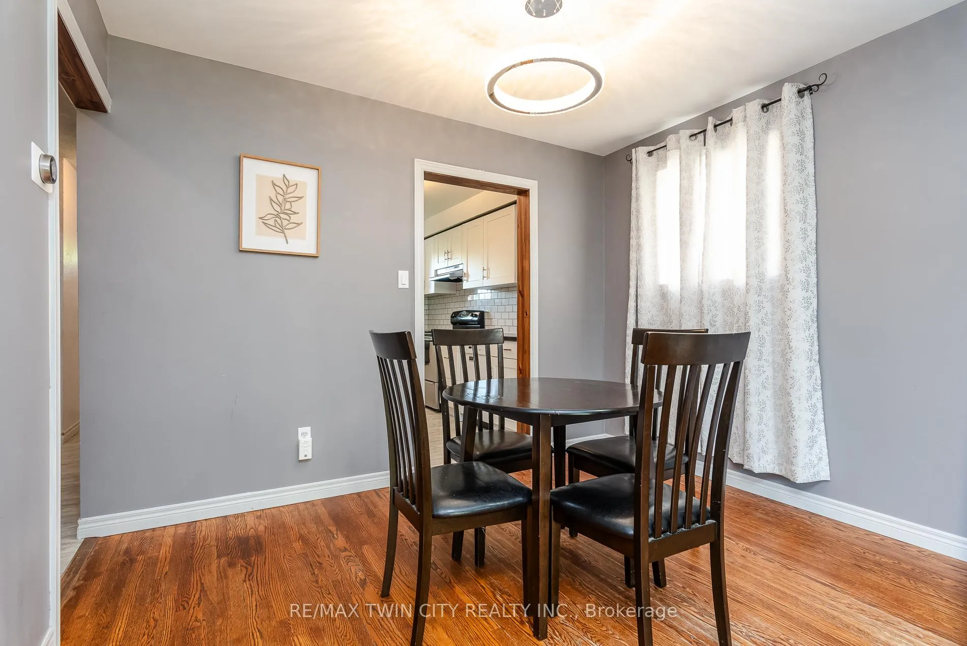 Photo 29 of 162 Parkside Drive E, Centre Wellington, Fergus — HOMEH
