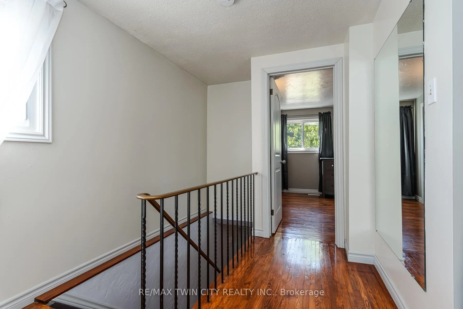 Photo 38 of 162 Parkside Drive E, Centre Wellington, Fergus — HOMEH