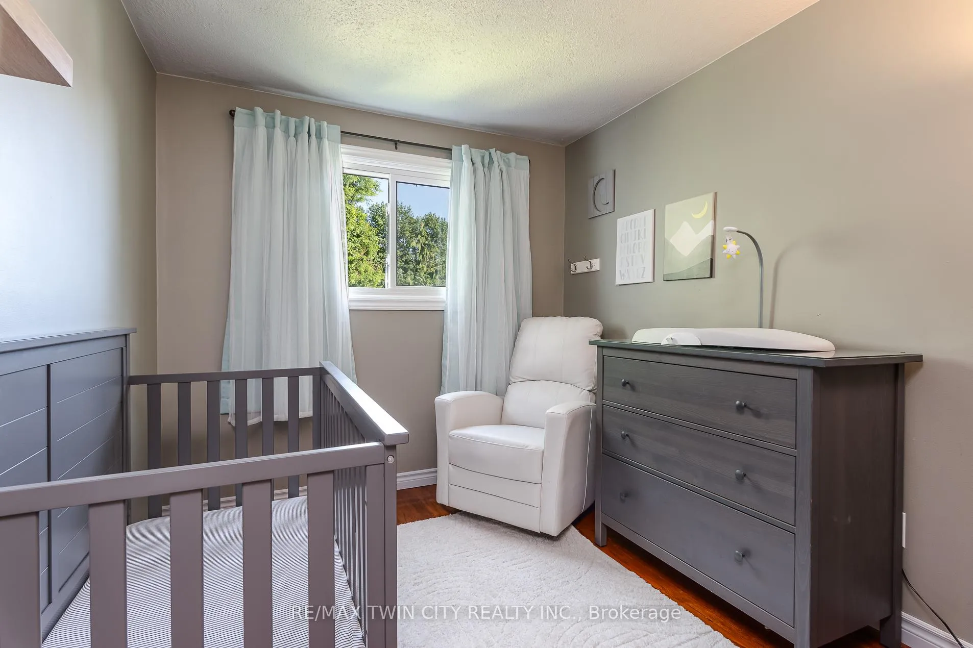 Photo 42 of 162 Parkside Drive E, Centre Wellington, Fergus — HOMEH
