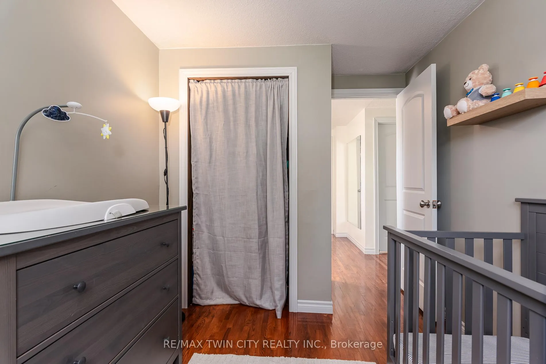 Photo 43 of 162 Parkside Drive E, Centre Wellington, Fergus — HOMEH