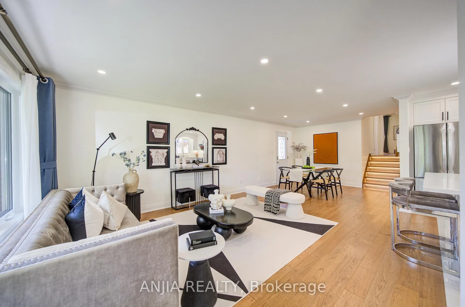 Photo 8 of 80 Southdale Drive, Markham, Bullock — HOMEH