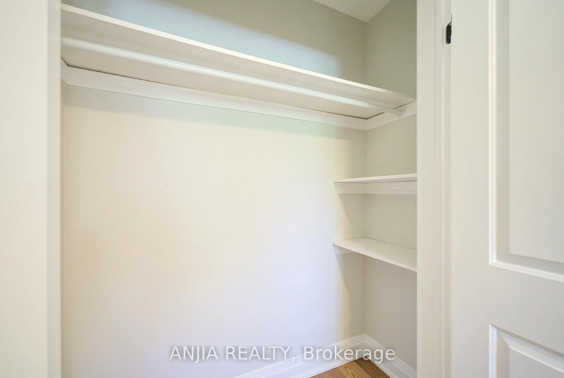 Photo 31 of 80 Southdale Drive, Markham, Bullock — HOMEH