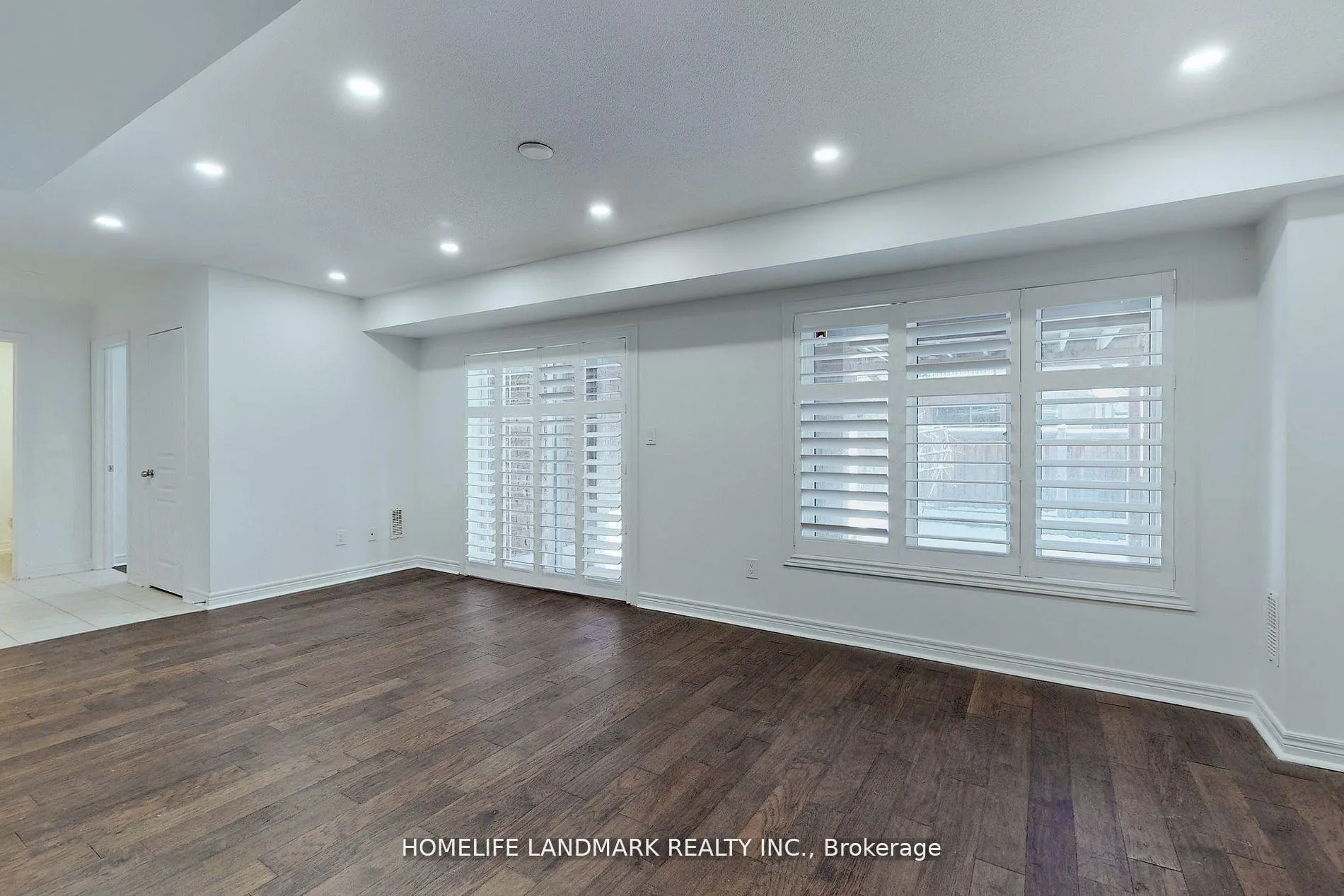 Photo 3 of 61 Rumsey Road, Vaughan, Patterson — HOMEH