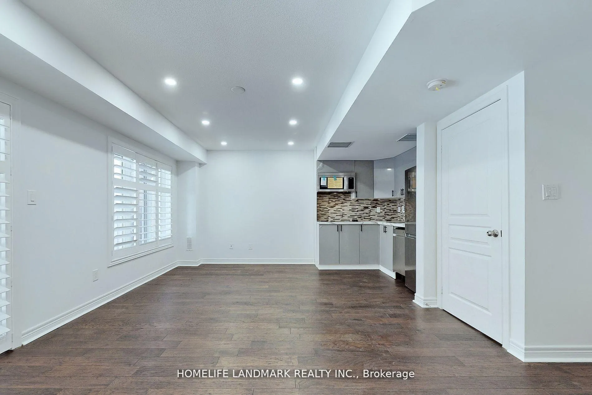 Photo 5 of 61 Rumsey Road, Vaughan, Patterson — HOMEH