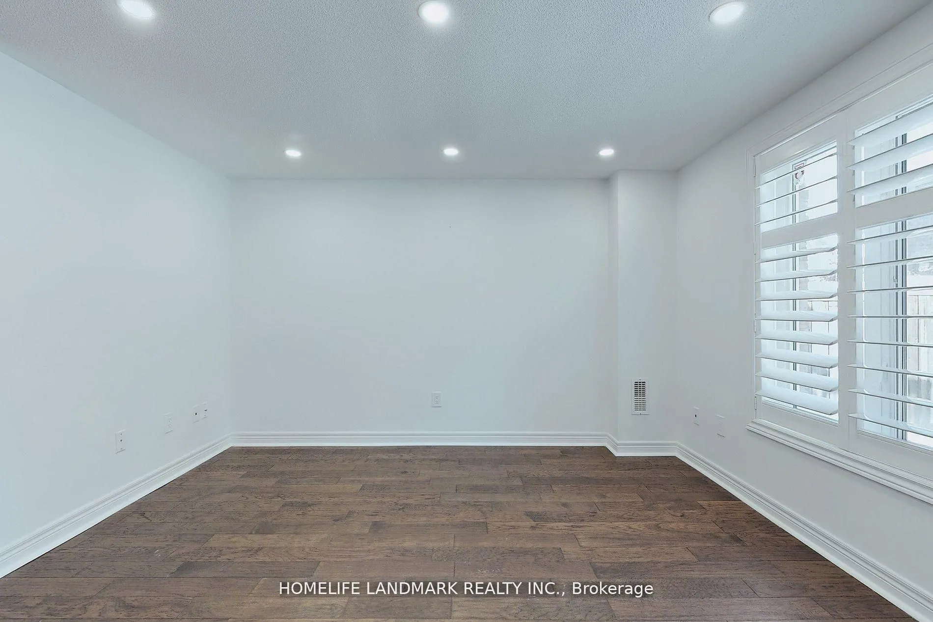 Photo 10 of 61 Rumsey Road, Vaughan, Patterson — HOMEH