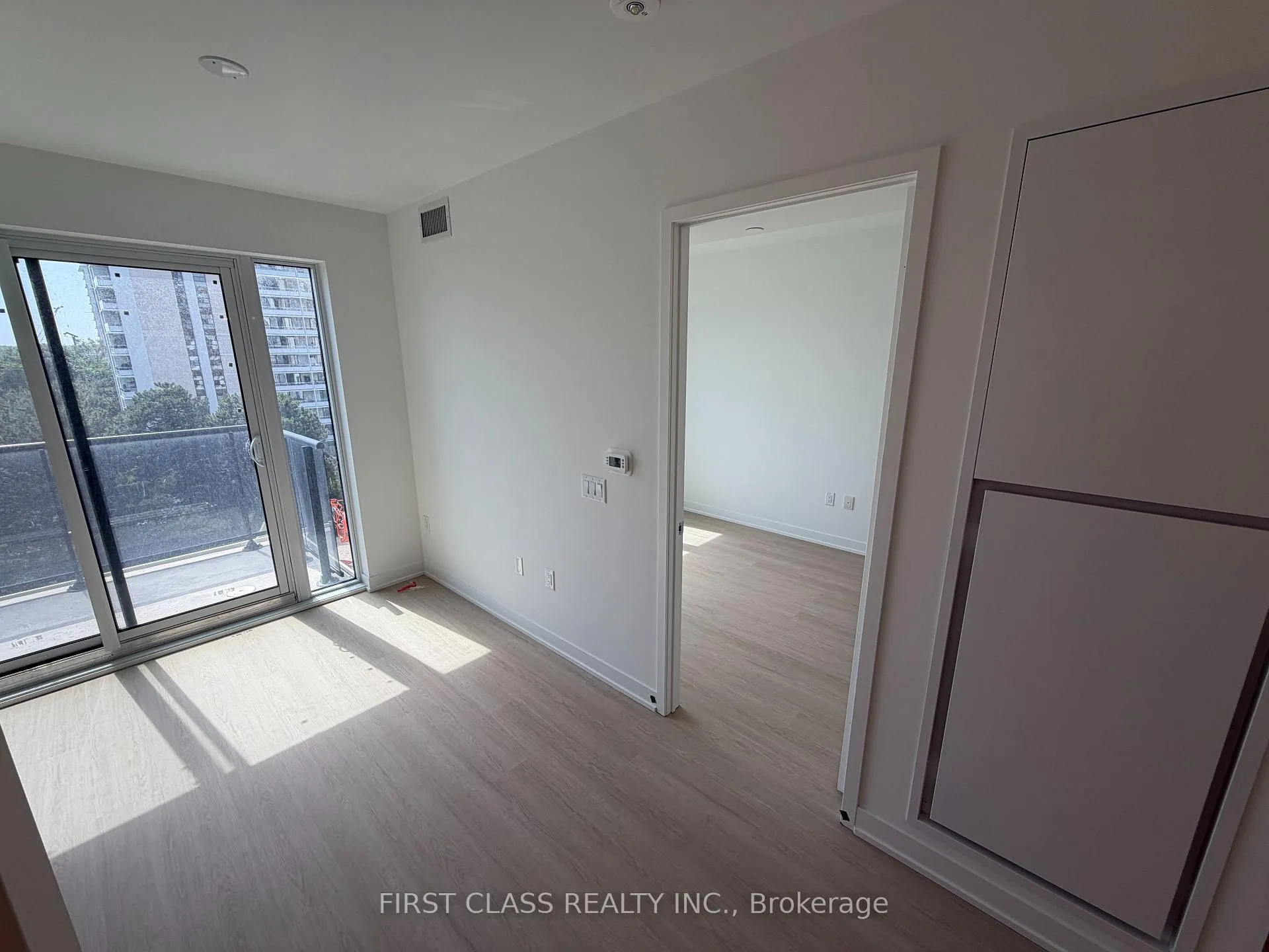 Photo 1 of Unit 615, 151 David Salomon Drive, Toronto, Flemingdon Park — HOMEH