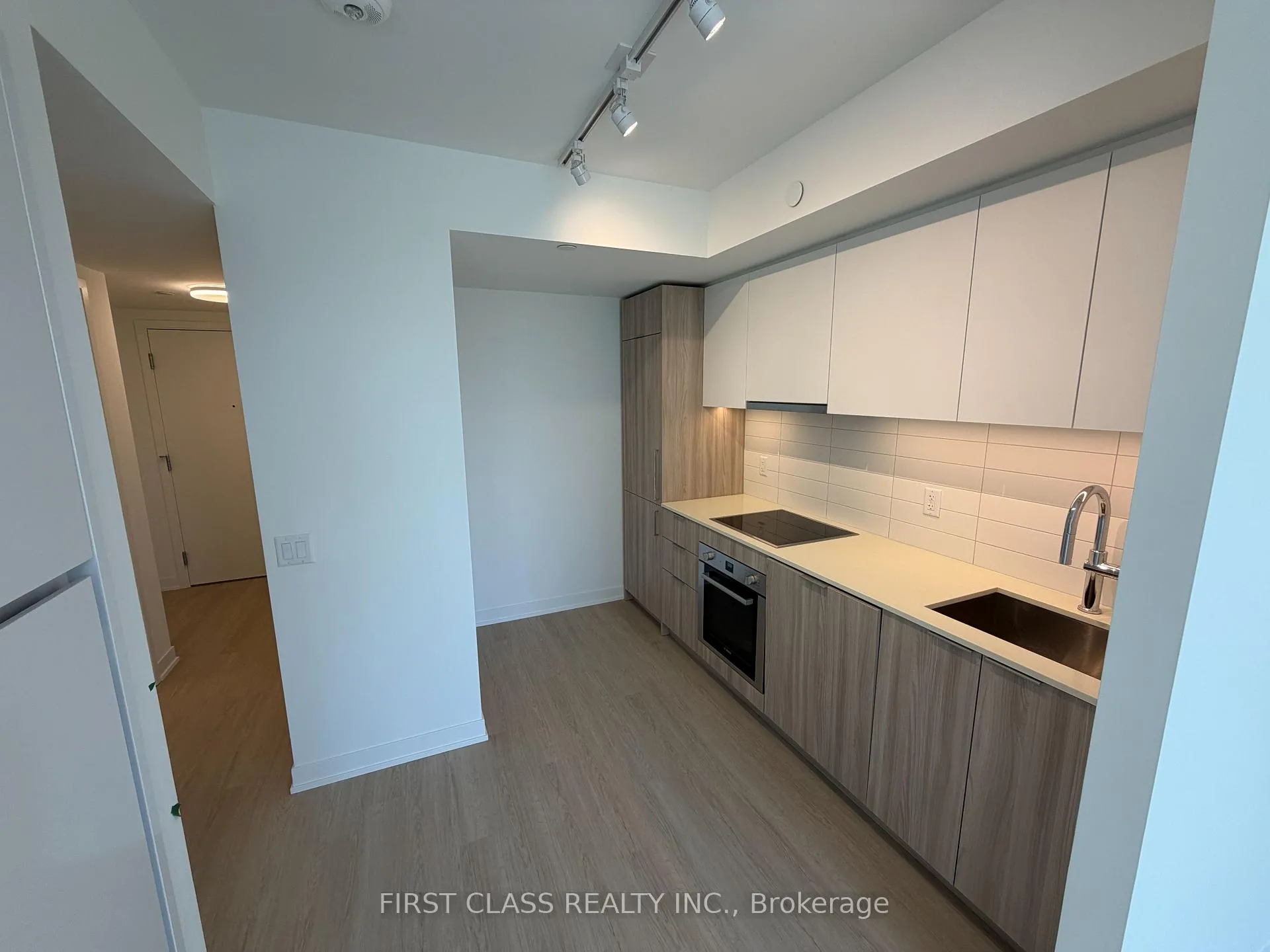 Photo 3 of Unit 615, 151 David Salomon Drive, Toronto, Flemingdon Park — HOMEH