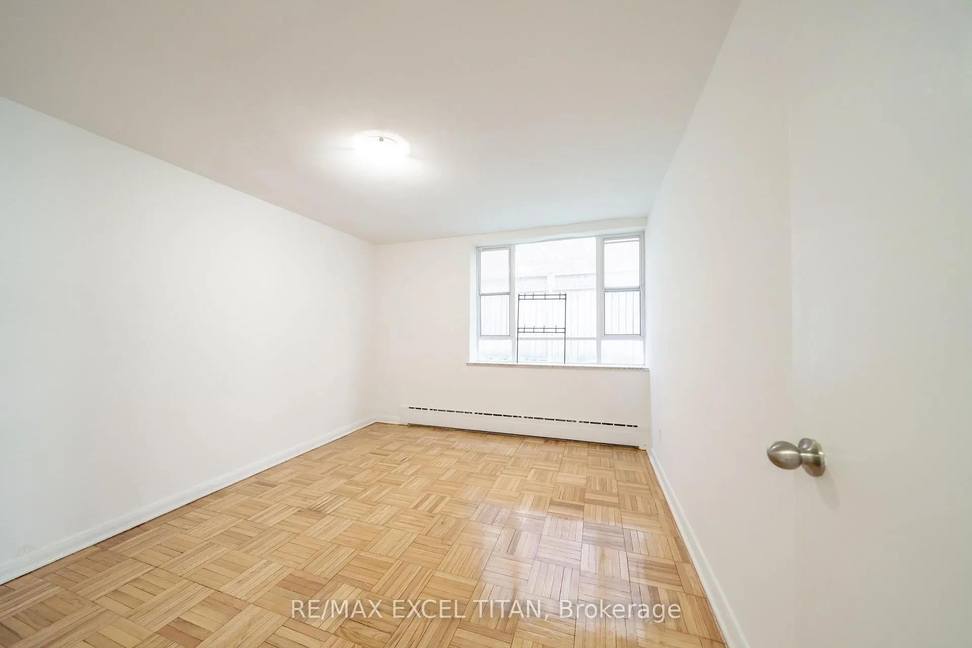 Front of Unit M9, 77 Erskine Avenue
