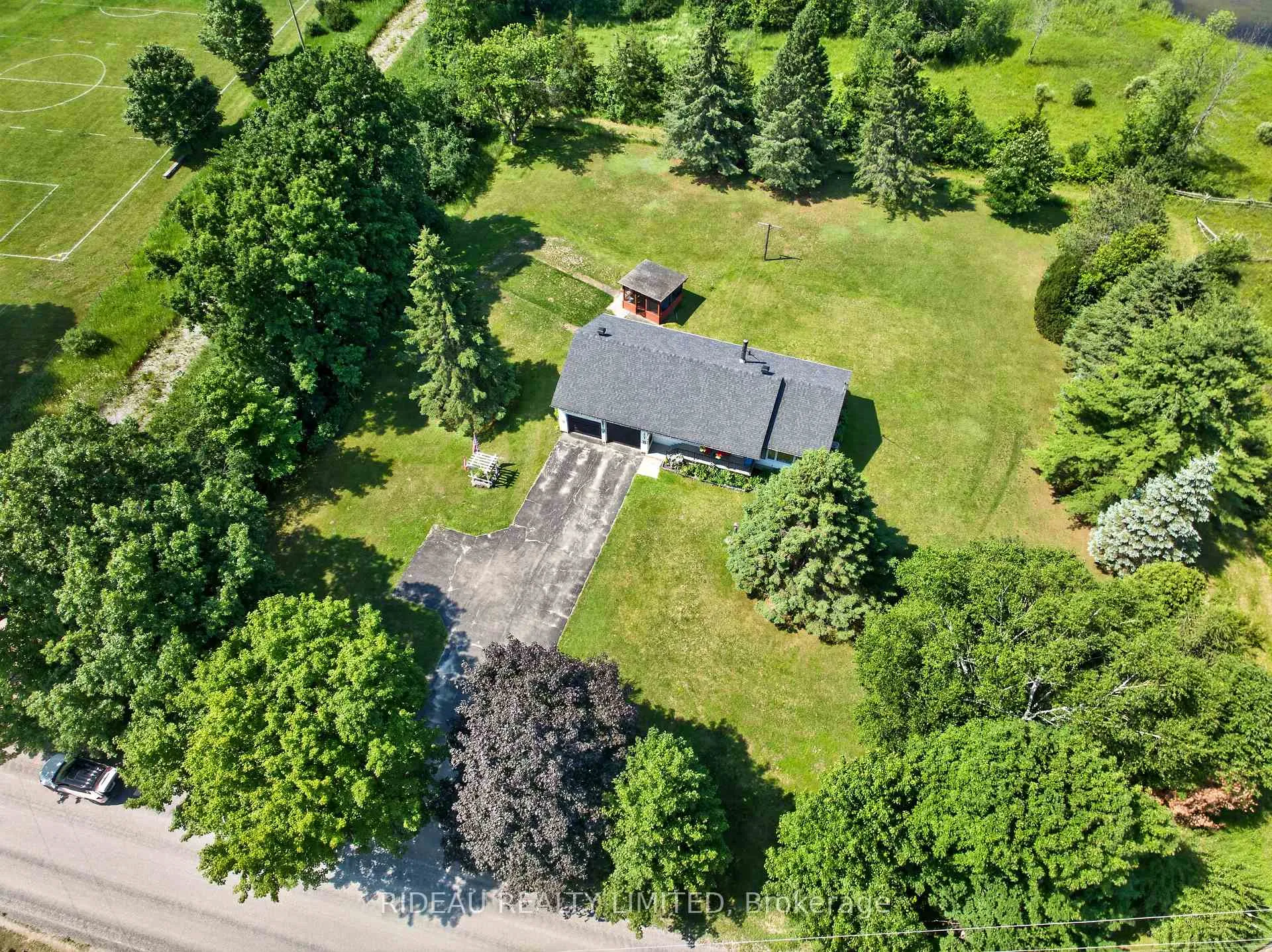 Photo 11 of 2305 Harlem Road, Rideau Lakes, Rideau Lakes (Bastard) Twp — HOMEH