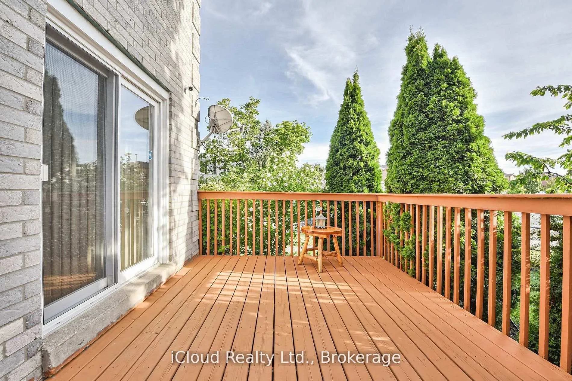 Photo 3 of 14 Timberlane Drive, Brampton, Fletcher's Creek South — HOMEH