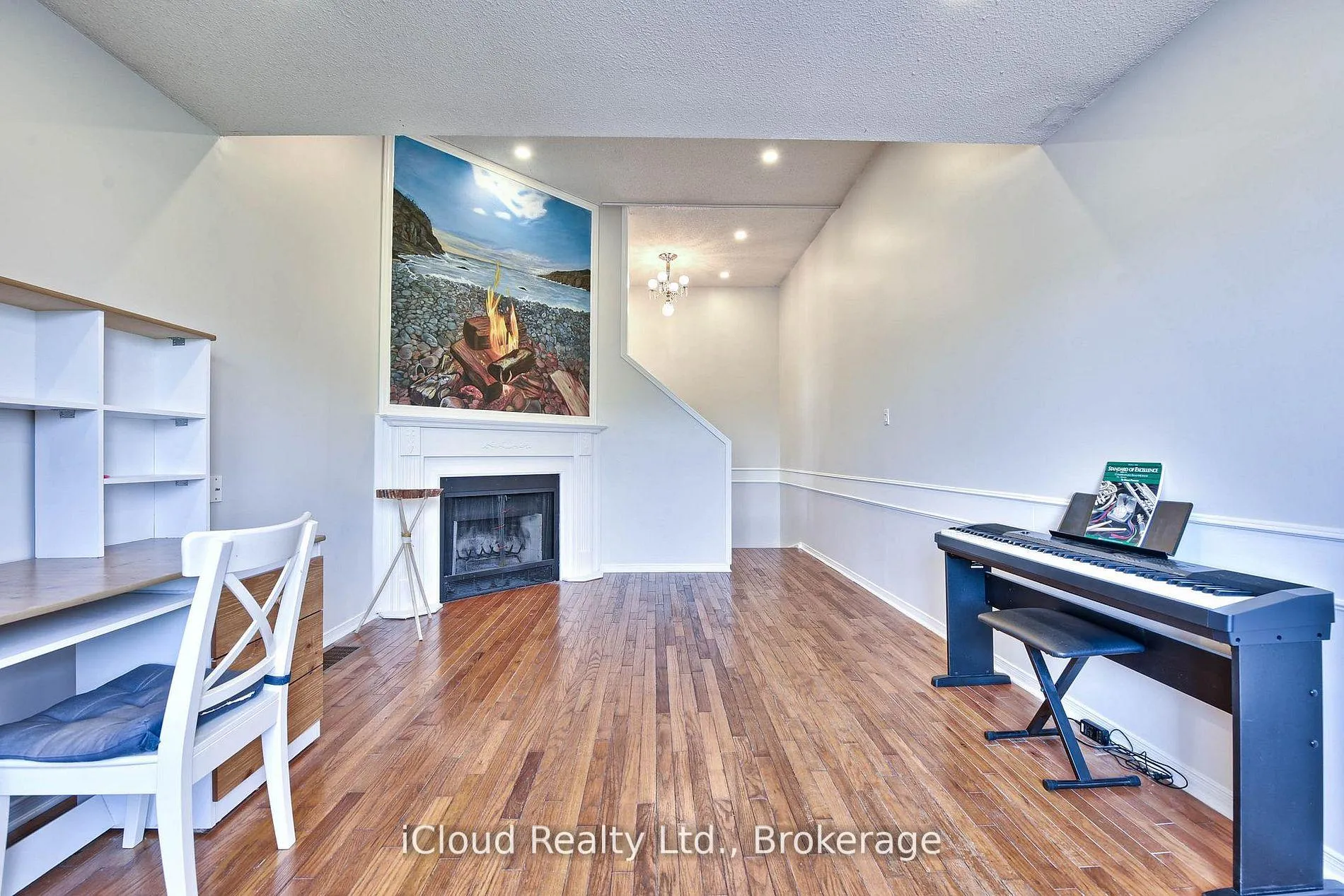 Photo 7 of 14 Timberlane Drive, Brampton, Fletcher's Creek South — HOMEH