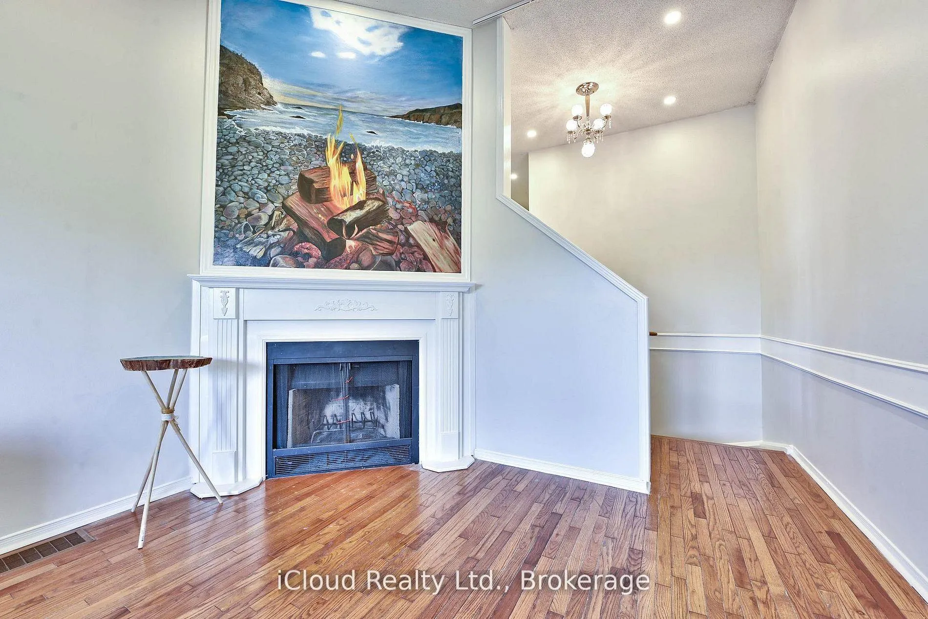 Photo 8 of 14 Timberlane Drive, Brampton, Fletcher's Creek South — HOMEH