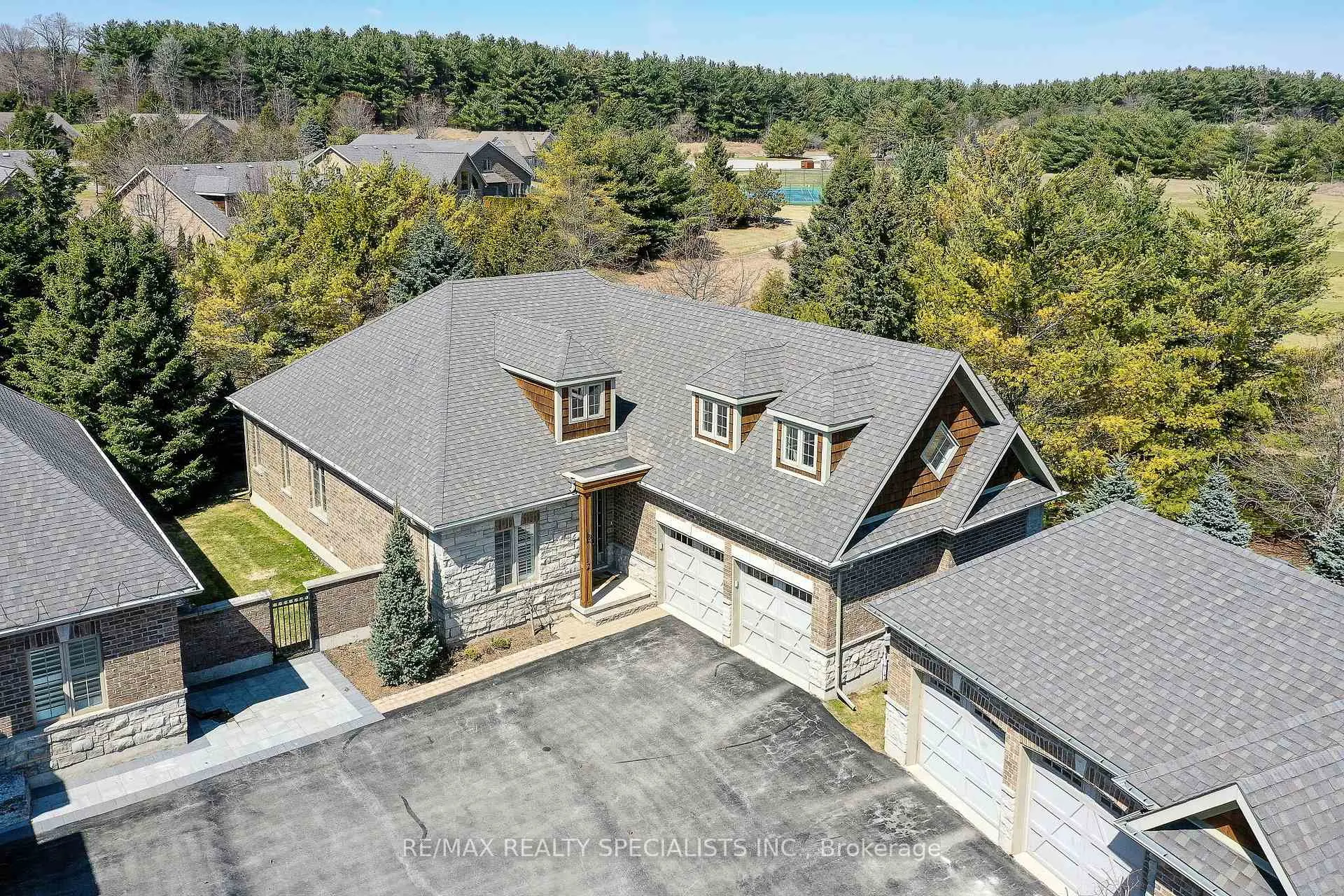 Photo 1 of Unit 2, 3 Reddington Drive, Caledon, Palgrave — HOMEH