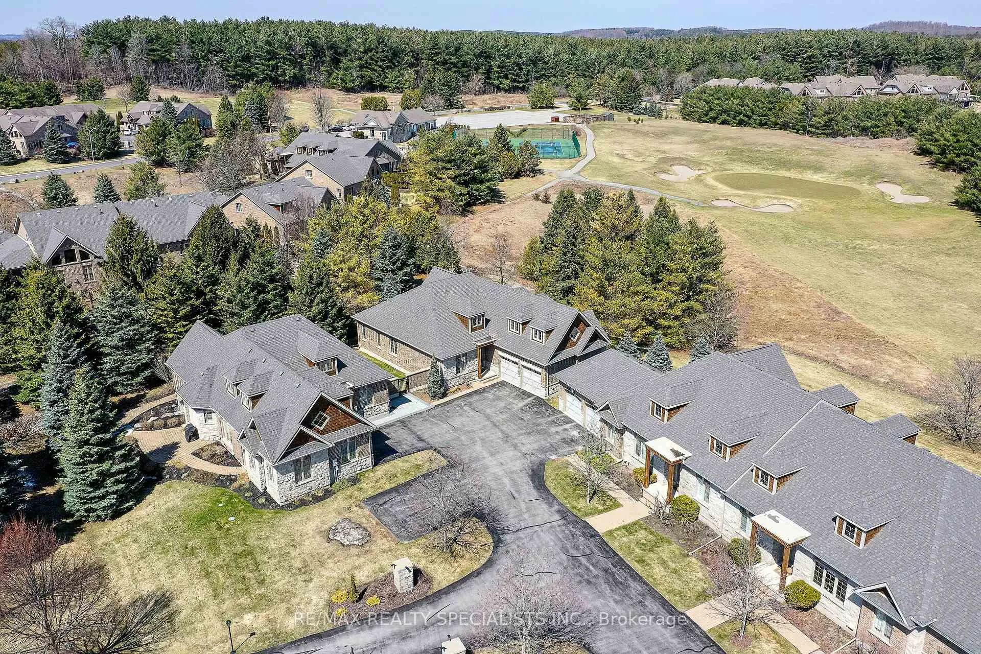 Photo 4 of Unit 2, 3 Reddington Drive, Caledon, Palgrave — HOMEH
