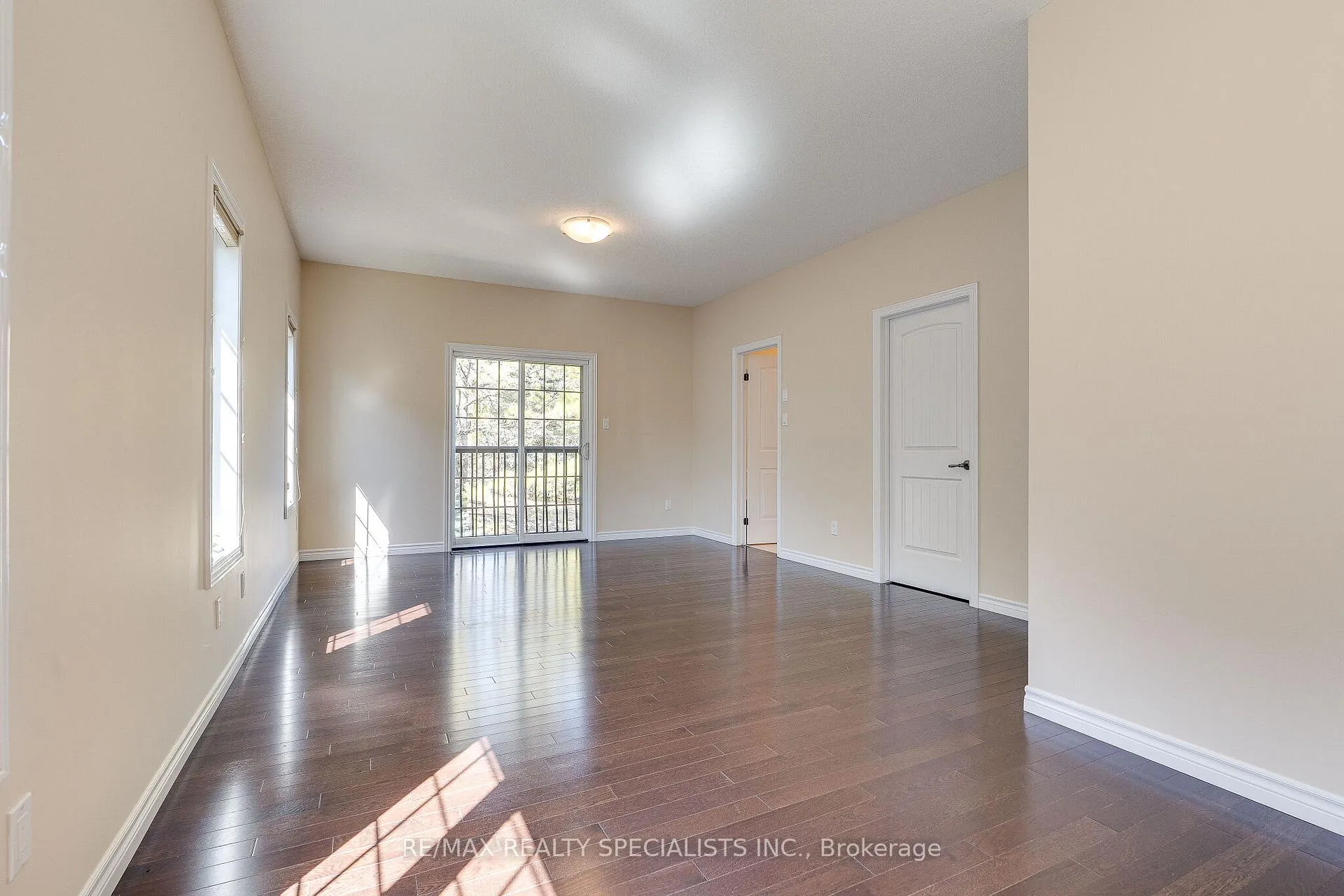 Photo 22 of Unit 2, 3 Reddington Drive, Caledon, Palgrave — HOMEH