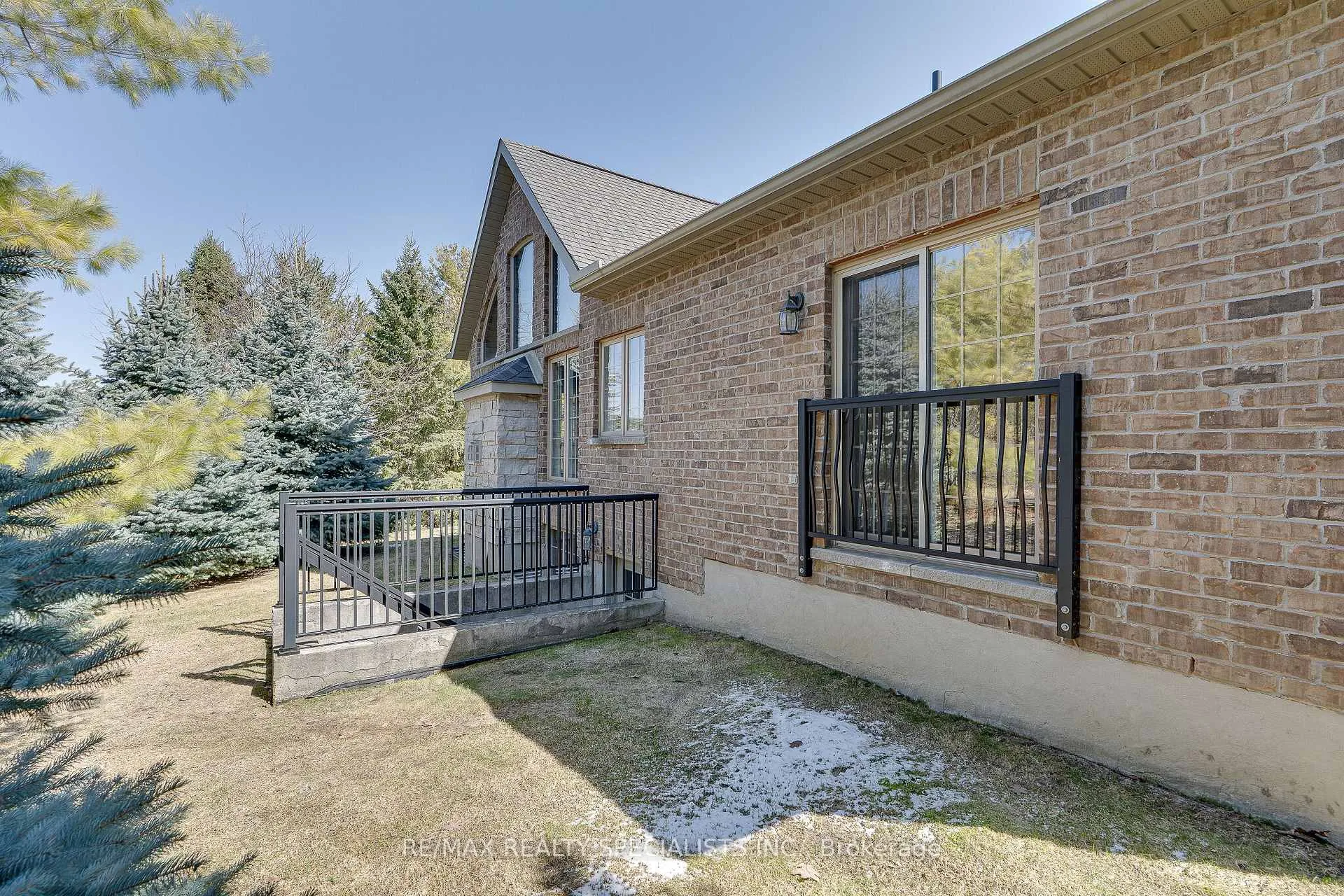 Photo 36 of Unit 2, 3 Reddington Drive, Caledon, Palgrave — HOMEH
