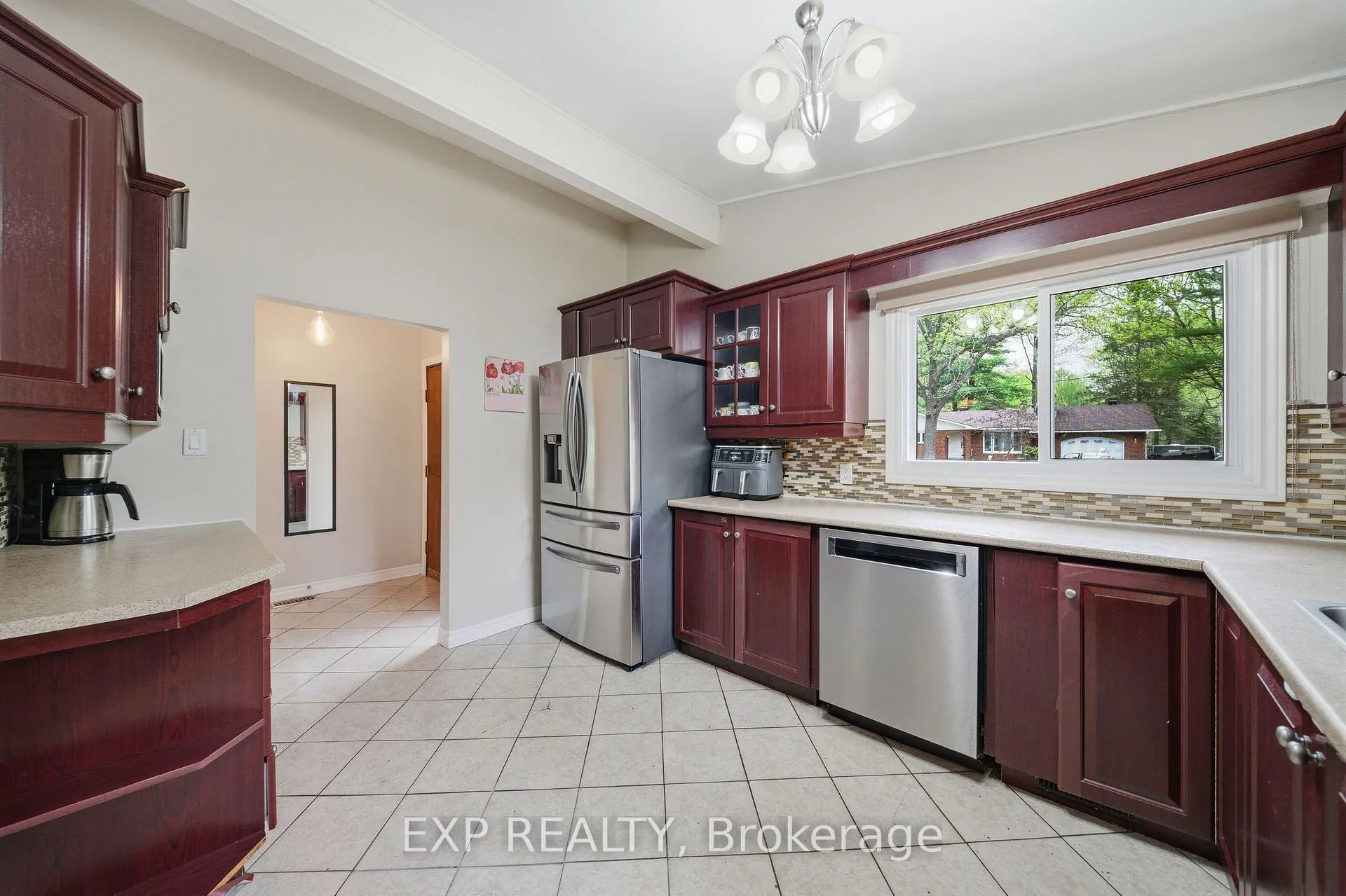Photo 13 of 136 Resthaven Avenue, Ottawa, Constance Bay — HOMEH