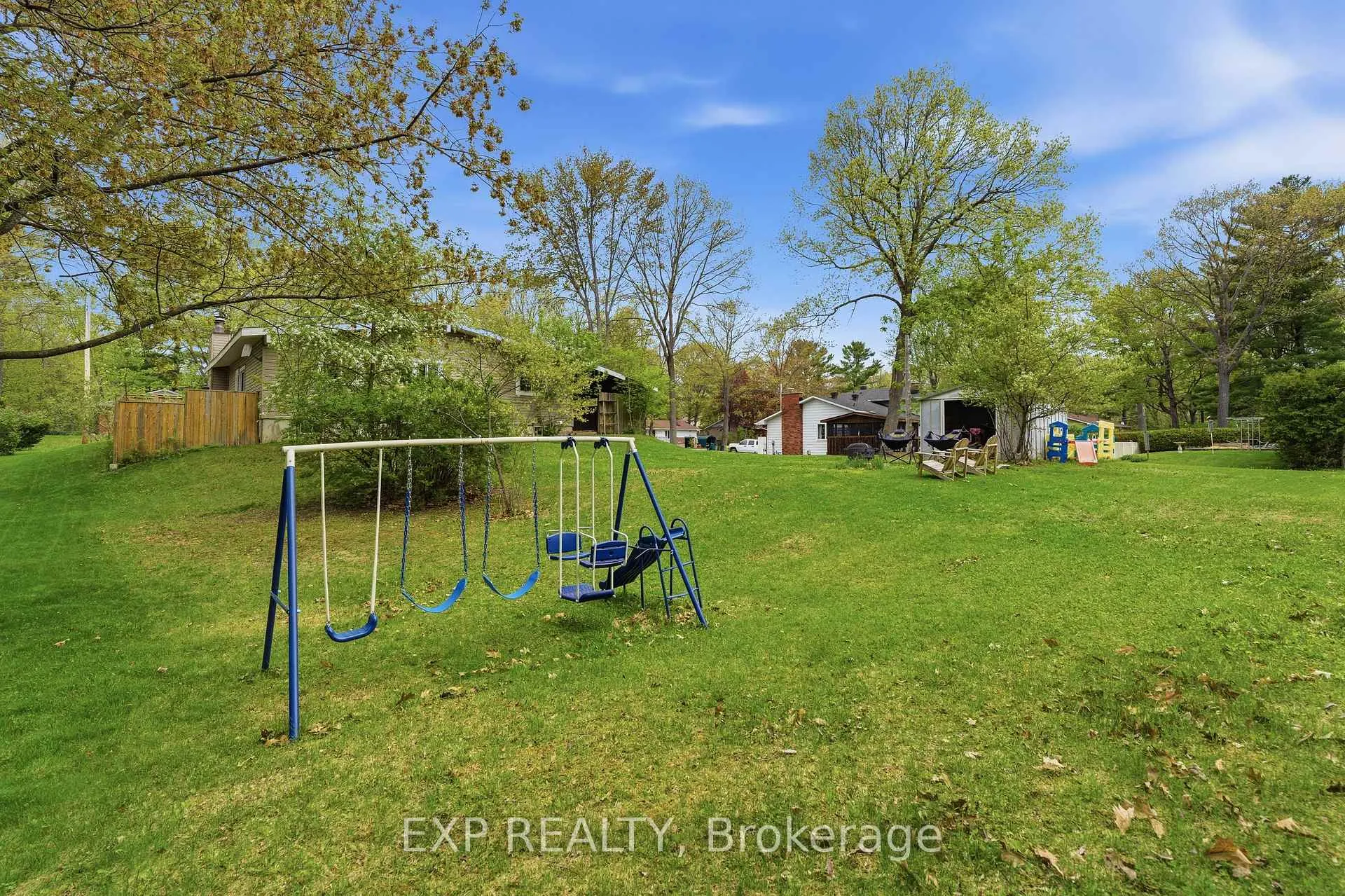 Photo 29 of 136 Resthaven Avenue, Ottawa, Constance Bay — HOMEH