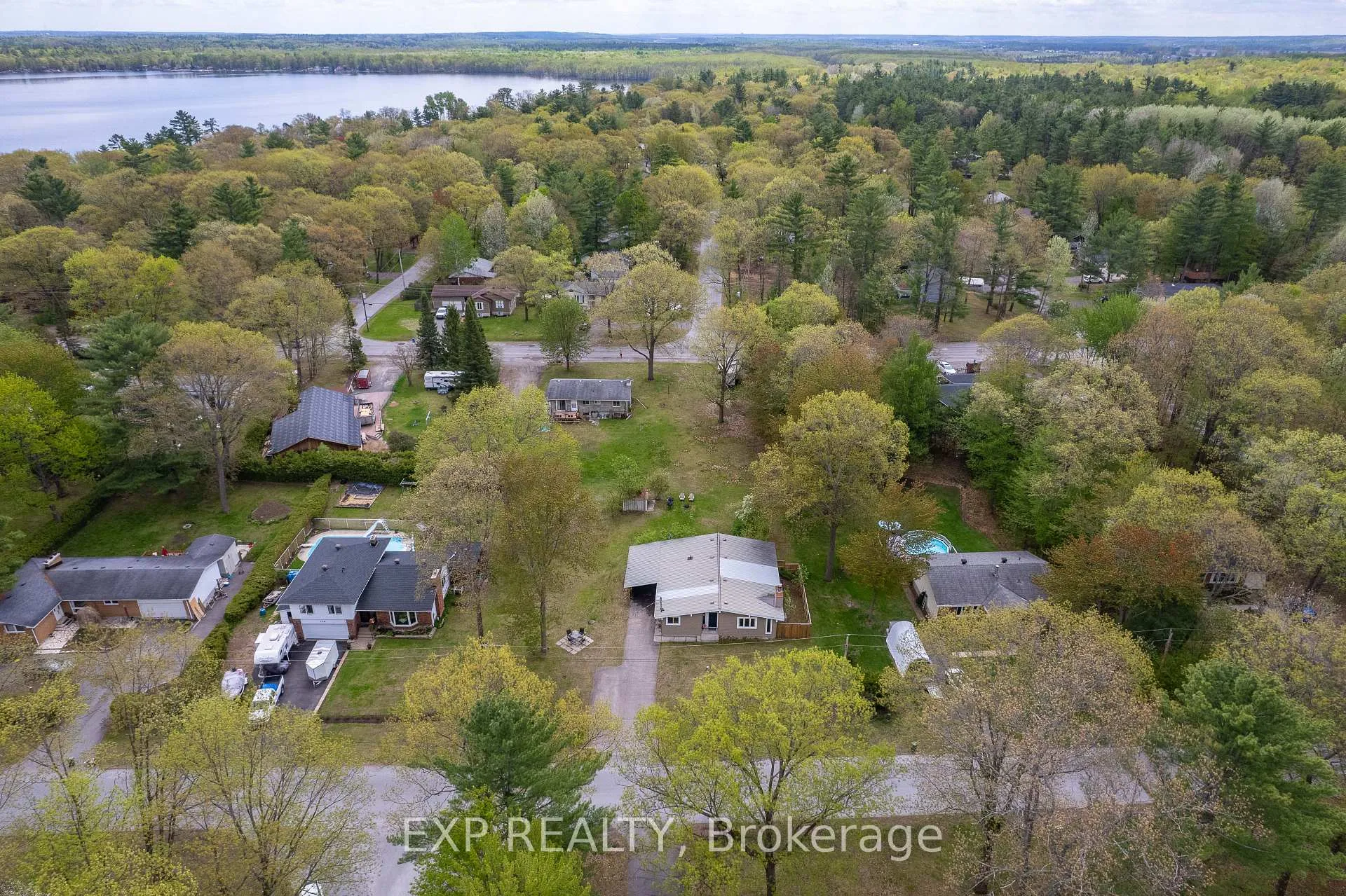 Photo 31 of 136 Resthaven Avenue, Ottawa, Constance Bay — HOMEH