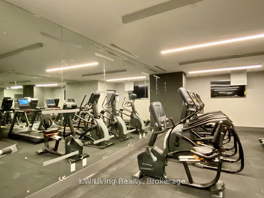 Photo 8 of Unit 2907, 8 Widmer Street, Toronto, Waterfront Communities — HOMEH
