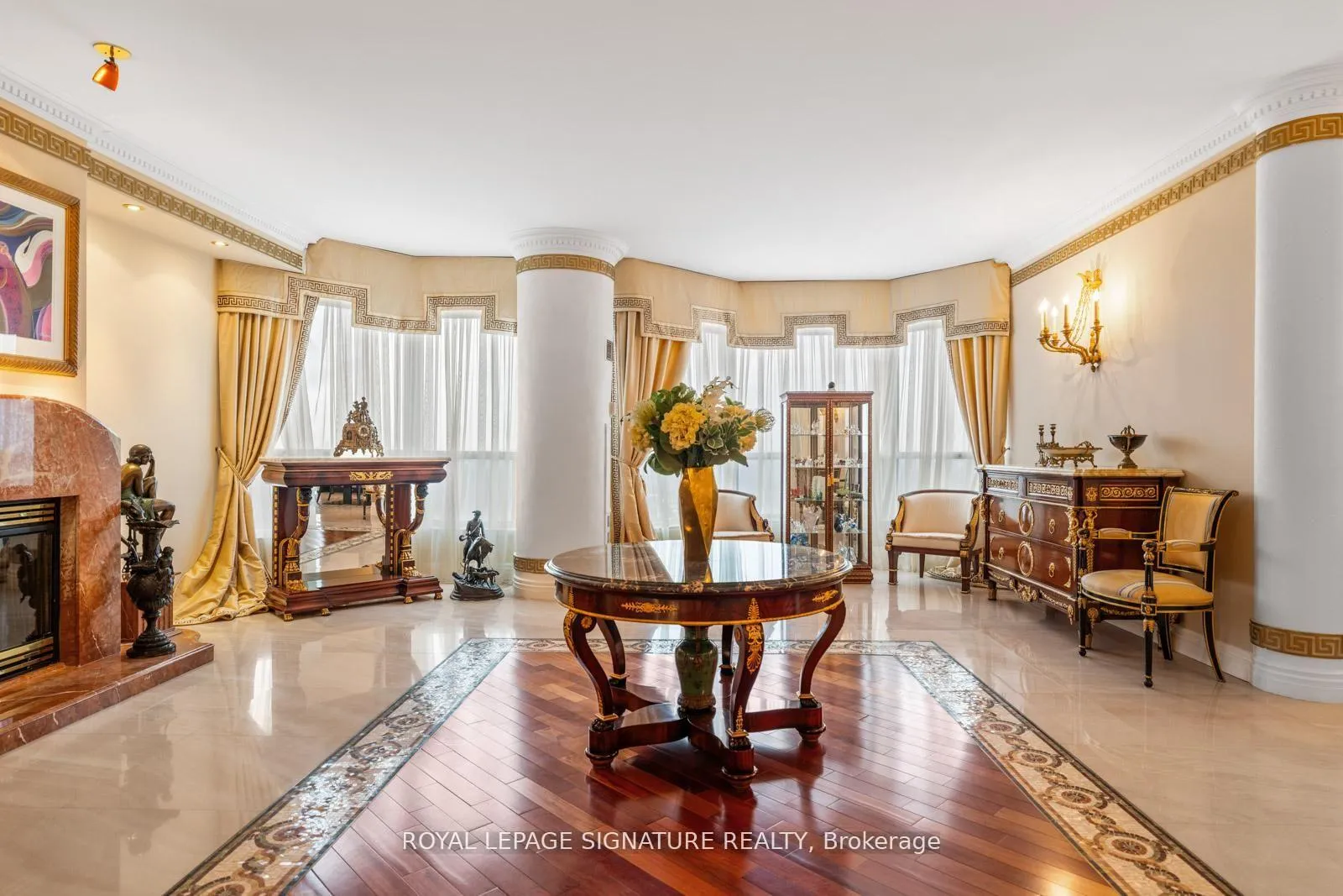 Photo 4 of Unit PH9, 7300 Yonge Street, Vaughan, Crestwood-Springfarm-Yorkhill — HOMEH
