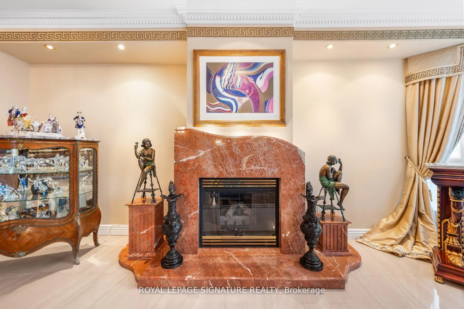 Photo 7 of Unit PH9, 7300 Yonge Street, Vaughan, Crestwood-Springfarm-Yorkhill — HOMEH