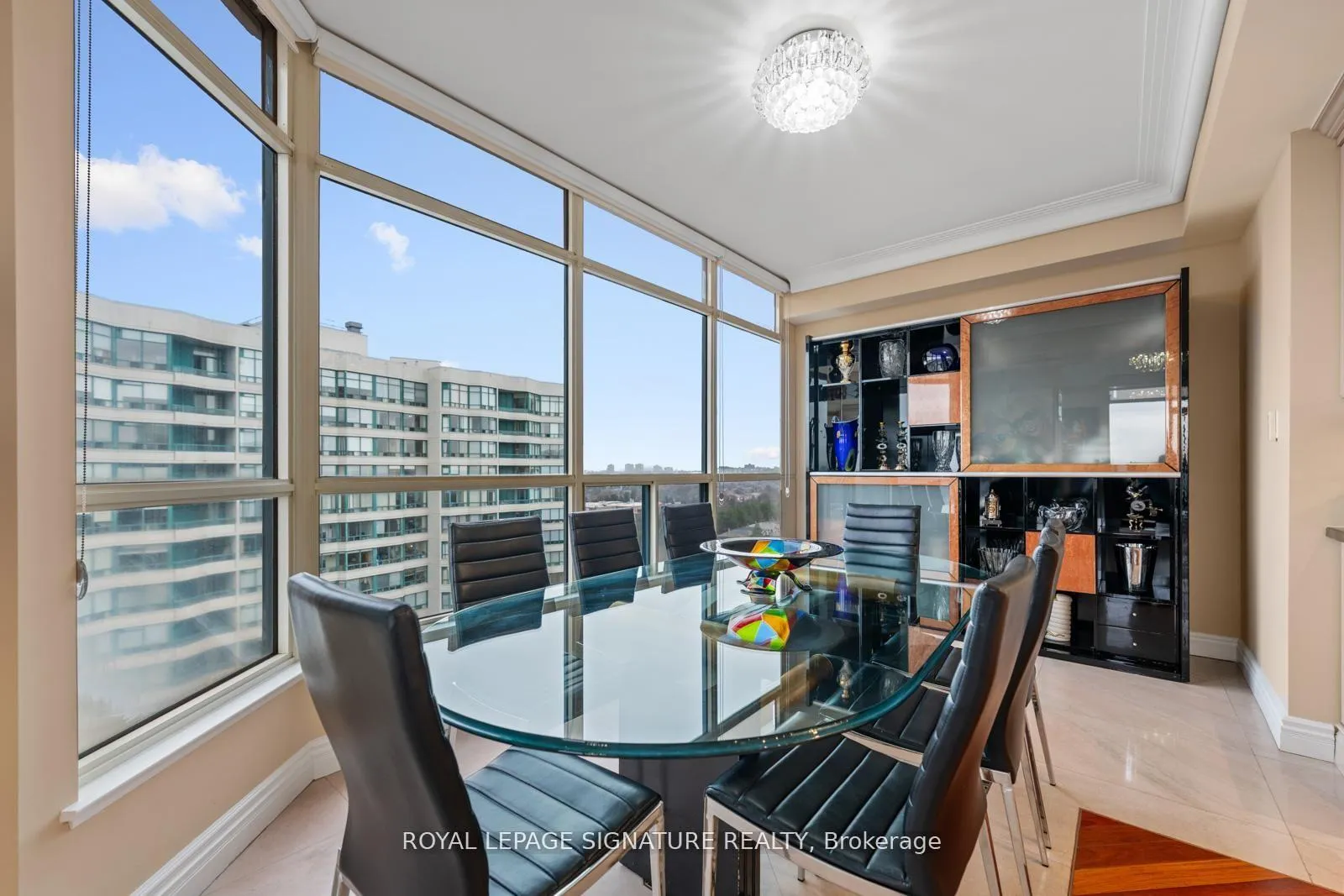 Photo 15 of Unit PH9, 7300 Yonge Street, Vaughan, Crestwood-Springfarm-Yorkhill — HOMEH