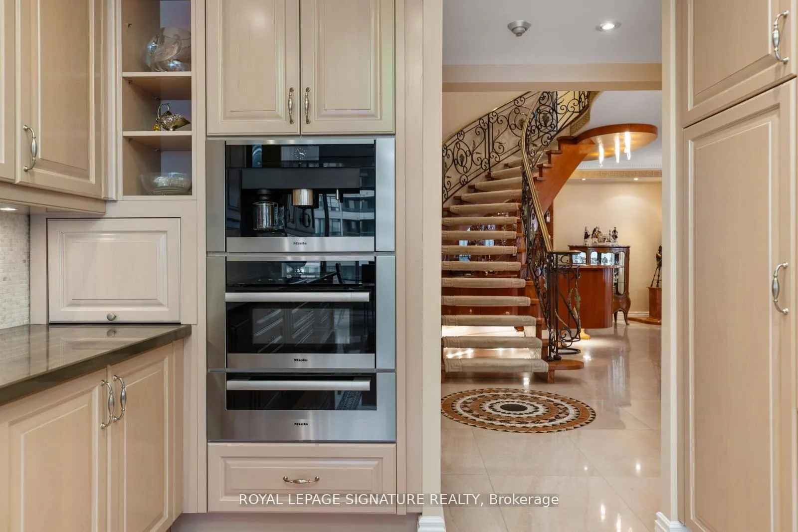 Photo 23 of Unit PH9, 7300 Yonge Street, Vaughan, Crestwood-Springfarm-Yorkhill — HOMEH