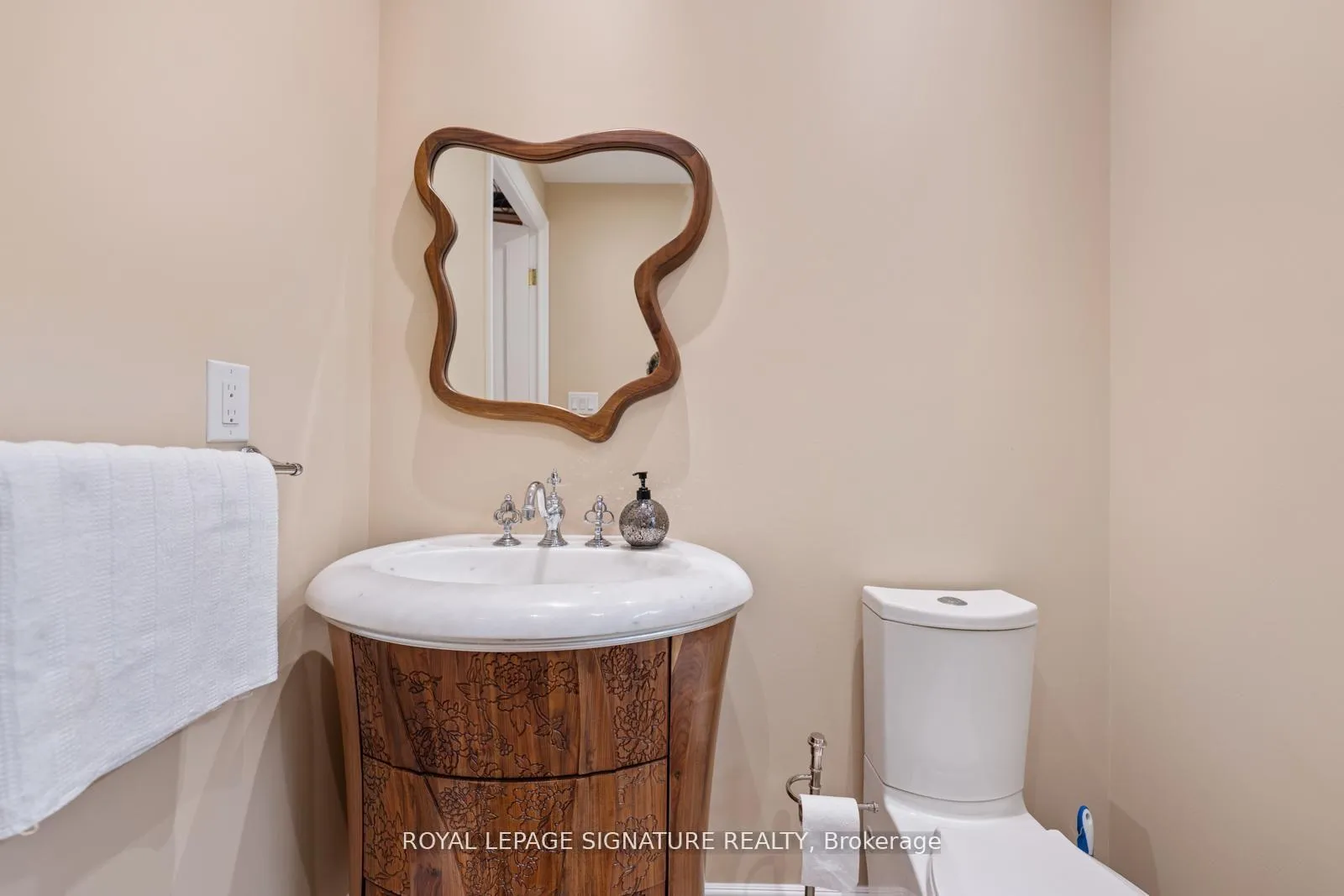 Photo 24 of Unit PH9, 7300 Yonge Street, Vaughan, Crestwood-Springfarm-Yorkhill — HOMEH