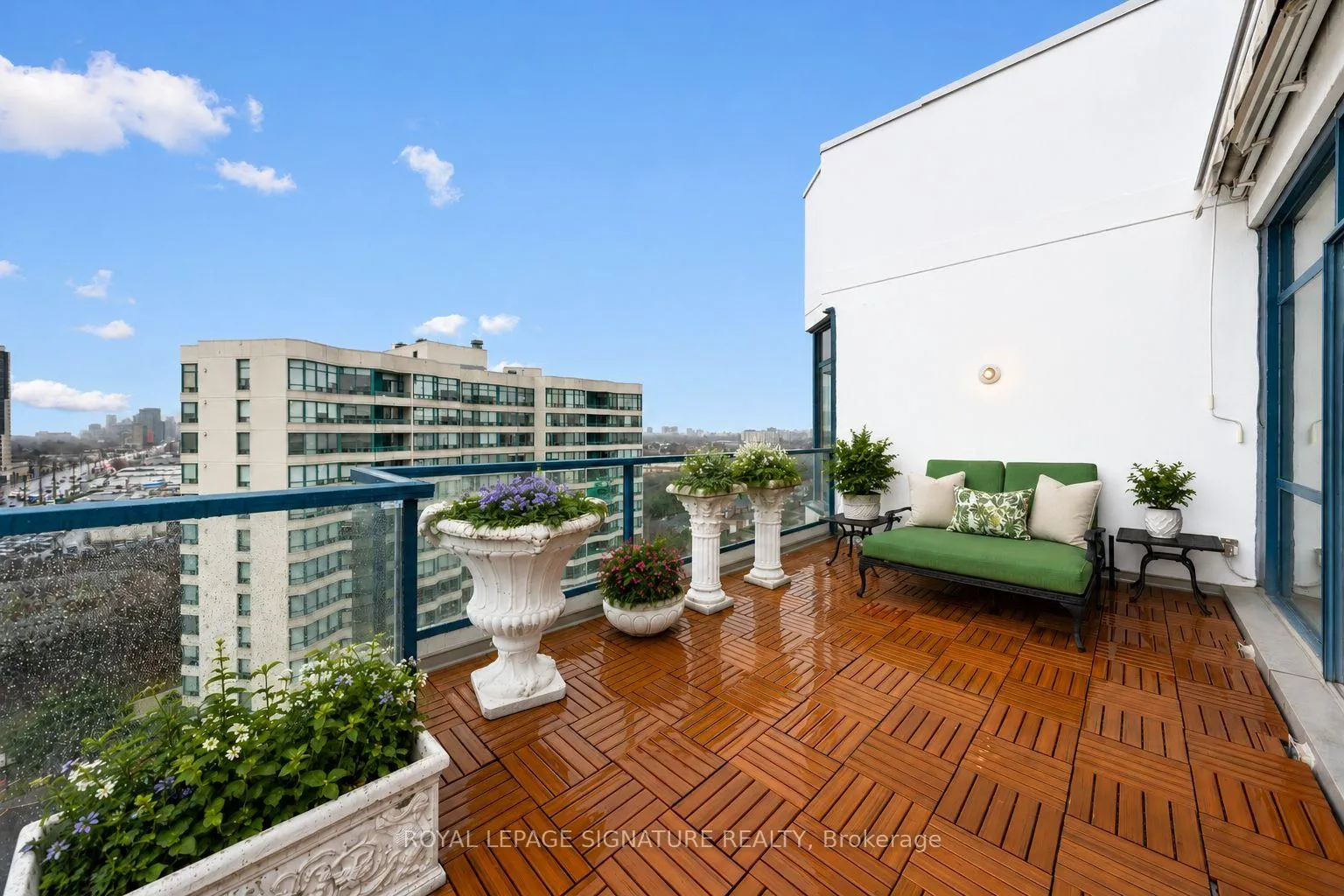 Photo 43 of Unit PH9, 7300 Yonge Street, Vaughan, Crestwood-Springfarm-Yorkhill — HOMEH