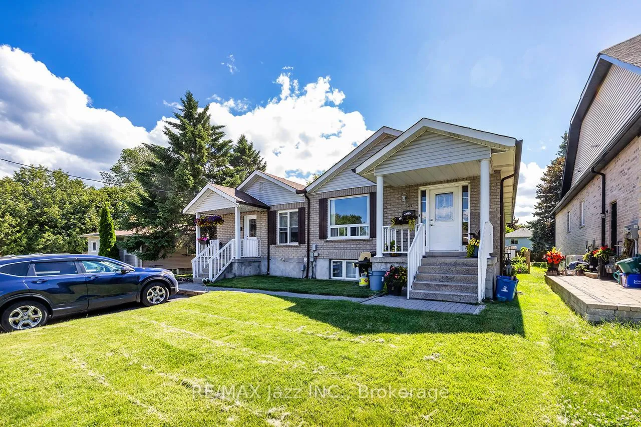Photo 3 of 27 Waverley Road, Clarington, Bowmanville — HOMEH