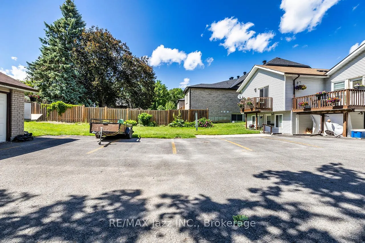 Photo 9 of 27 Waverley Road, Clarington, Bowmanville — HOMEH