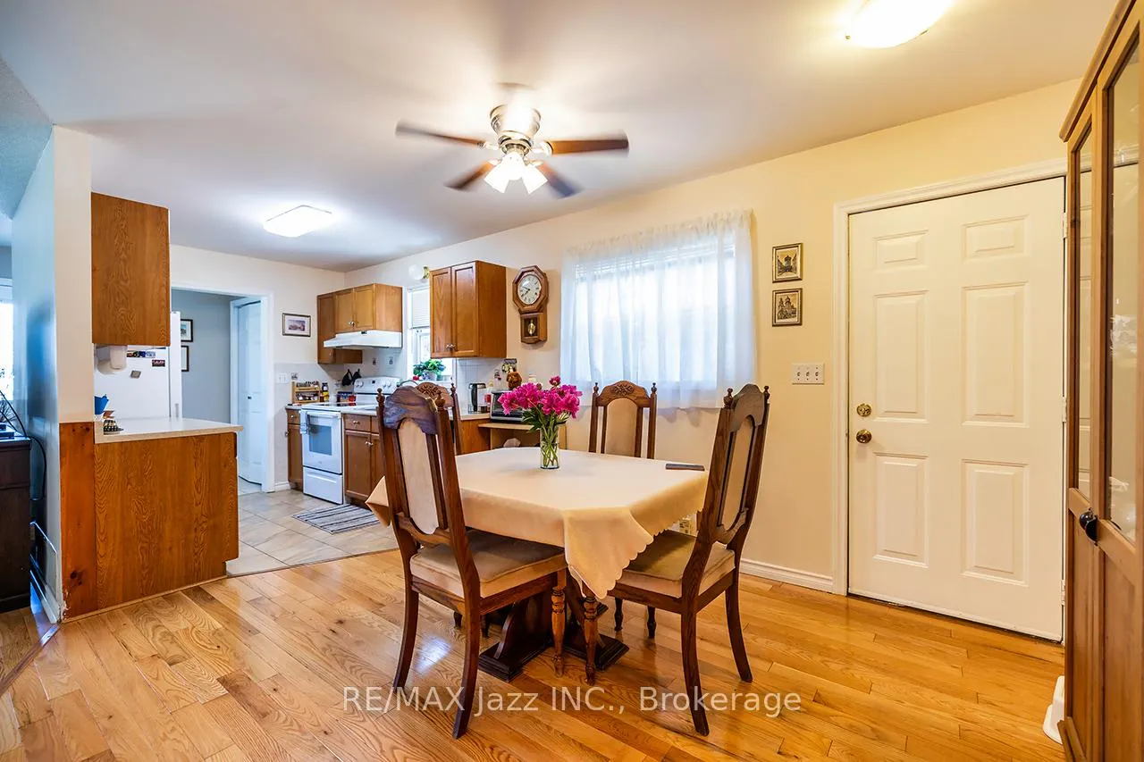 Photo 14 of 27 Waverley Road, Clarington, Bowmanville — HOMEH