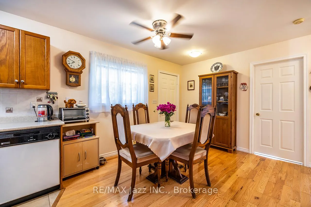 Photo 16 of 27 Waverley Road, Clarington, Bowmanville — HOMEH
