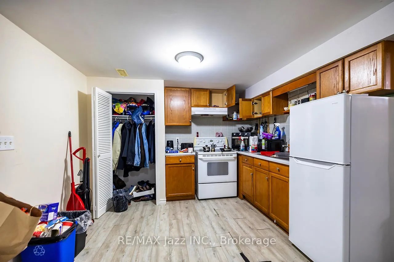 Photo 31 of 27 Waverley Road, Clarington, Bowmanville — HOMEH