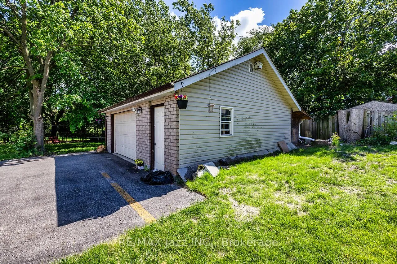 Photo 33 of 27 Waverley Road, Clarington, Bowmanville — HOMEH