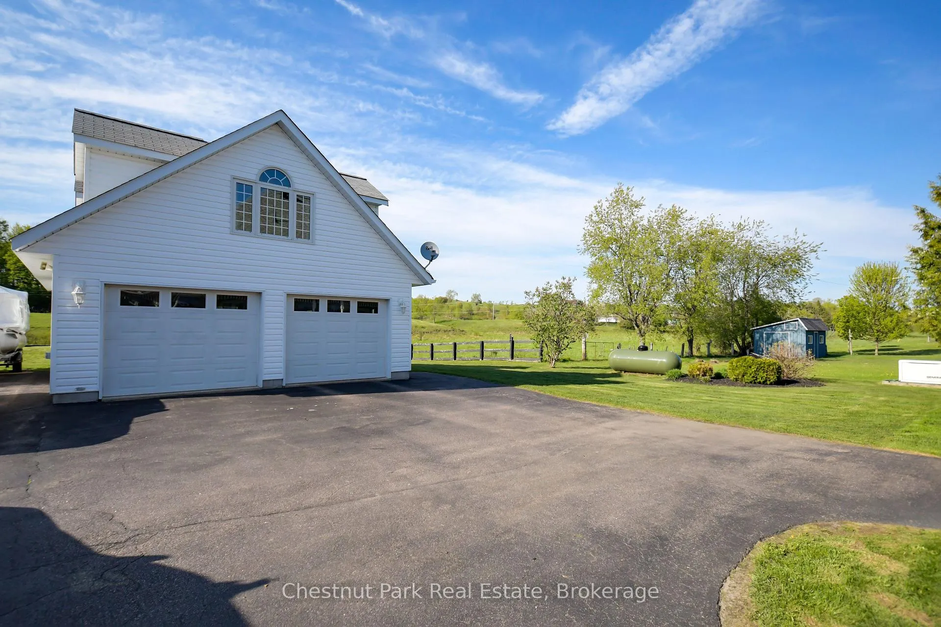 Photo 20 of 279 Santas Village Road, Bracebridge, Monck (Bracebridge) — HOMEH