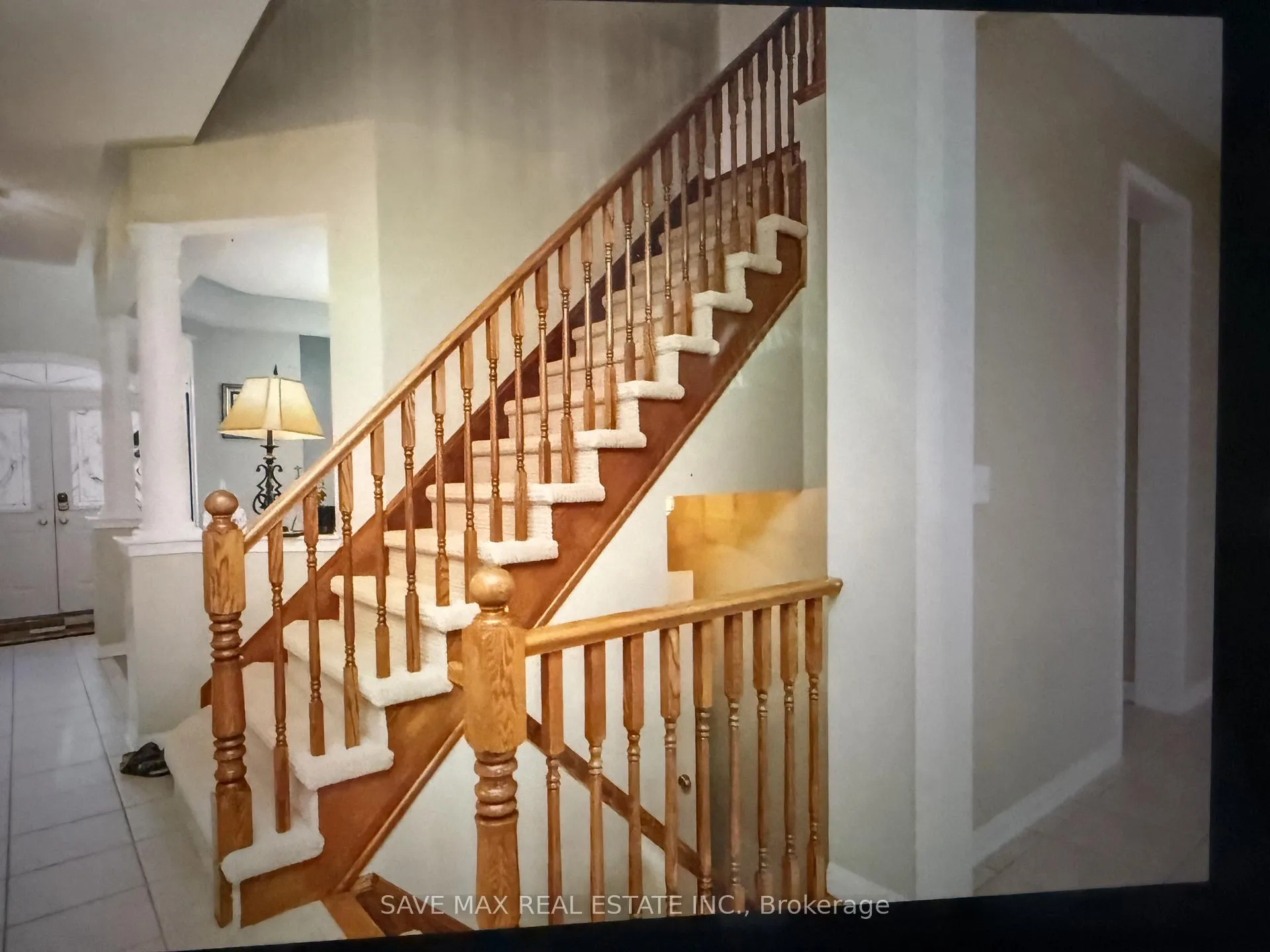 Photo 11 of 184 Treeline Boulevard, Brampton, Vales of Castlemore — HOMEH