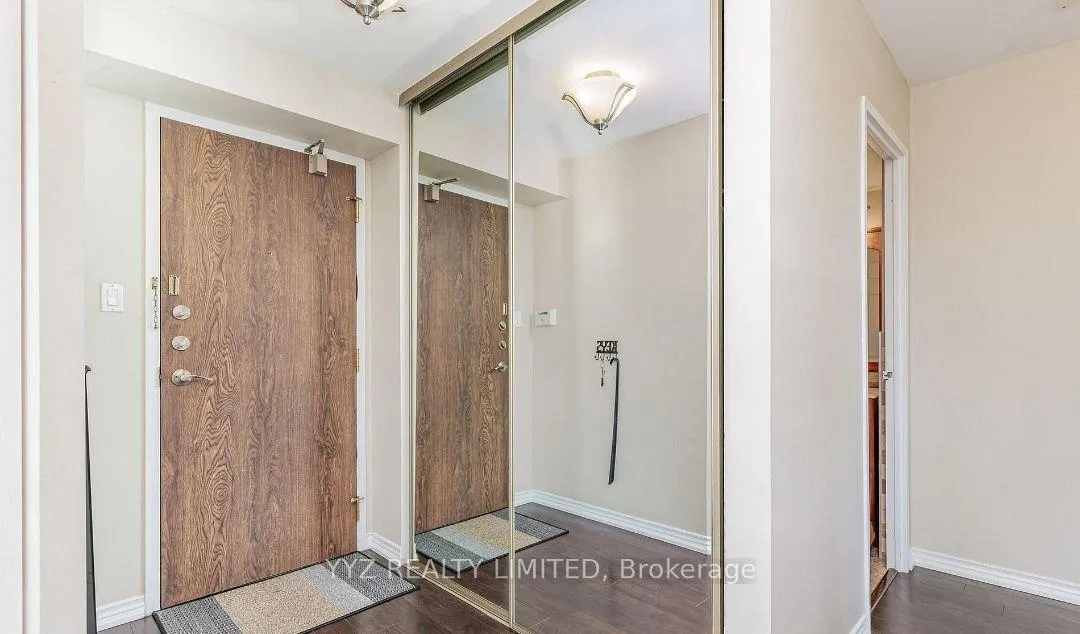 Photo 2 of Unit 807, 7440 Bathurst Street, Vaughan, Brownridge — HOMEH