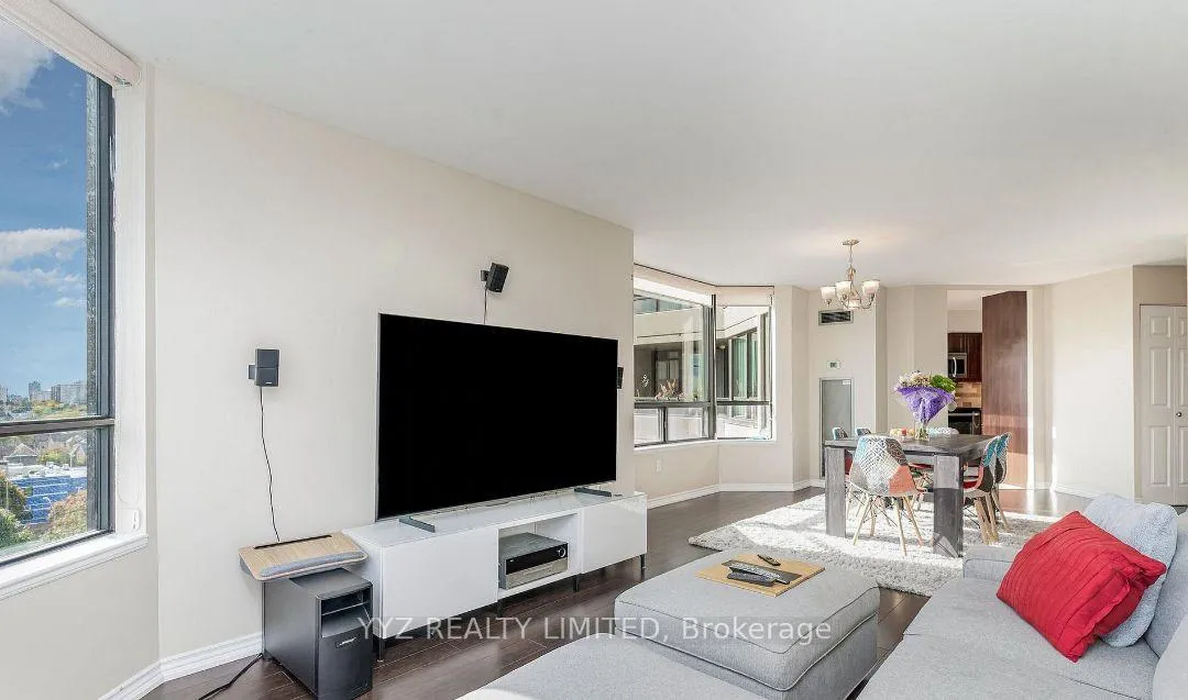Photo 9 of Unit 807, 7440 Bathurst Street, Vaughan, Brownridge — HOMEH