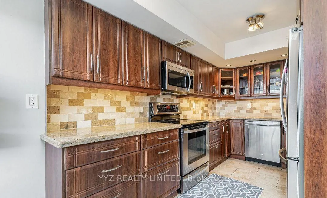 Photo 14 of Unit 807, 7440 Bathurst Street, Vaughan, Brownridge — HOMEH