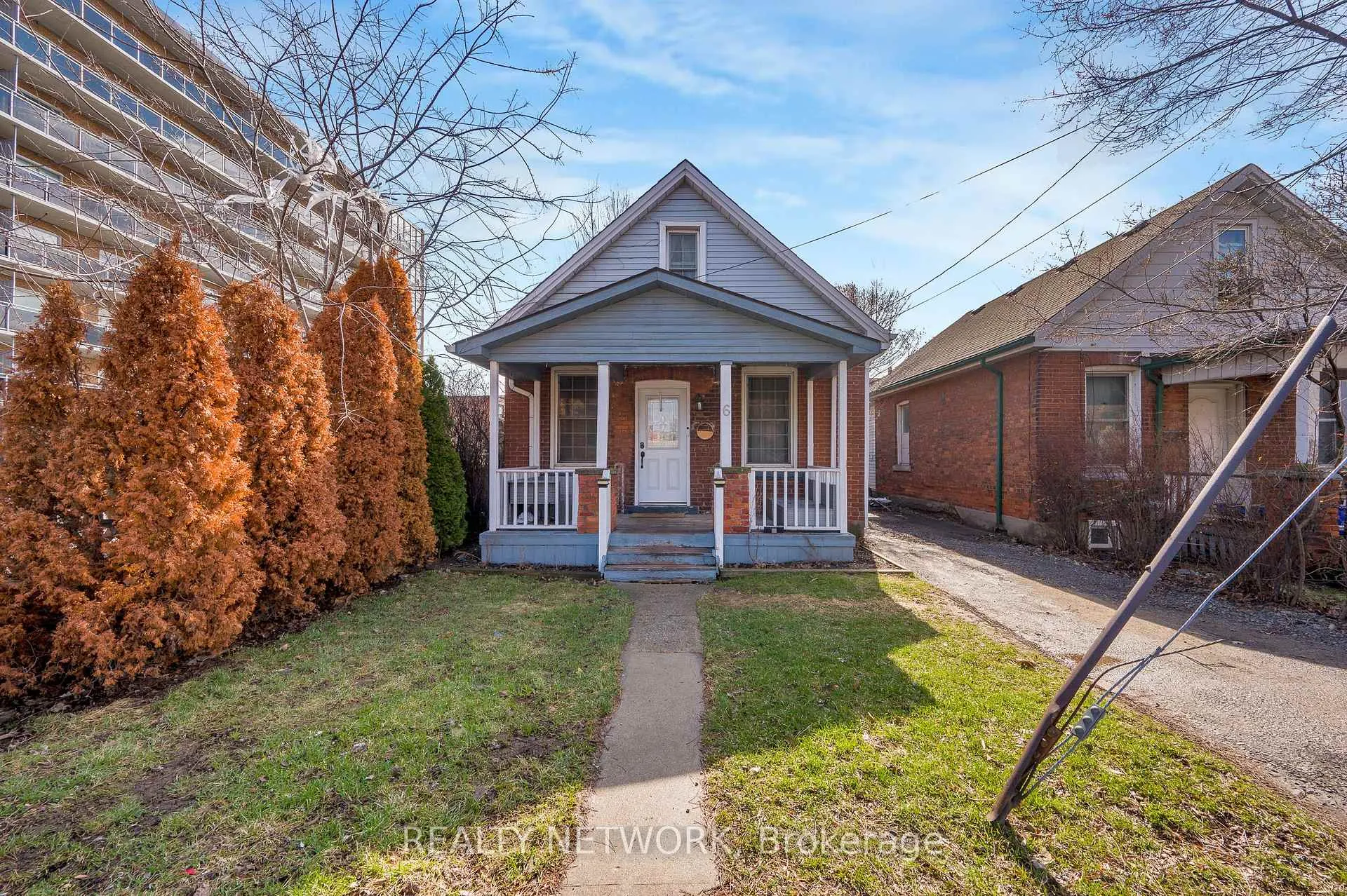 Photo 4 of 6 Ben Lomond Place, Hamilton, Raleigh — HOMEH
