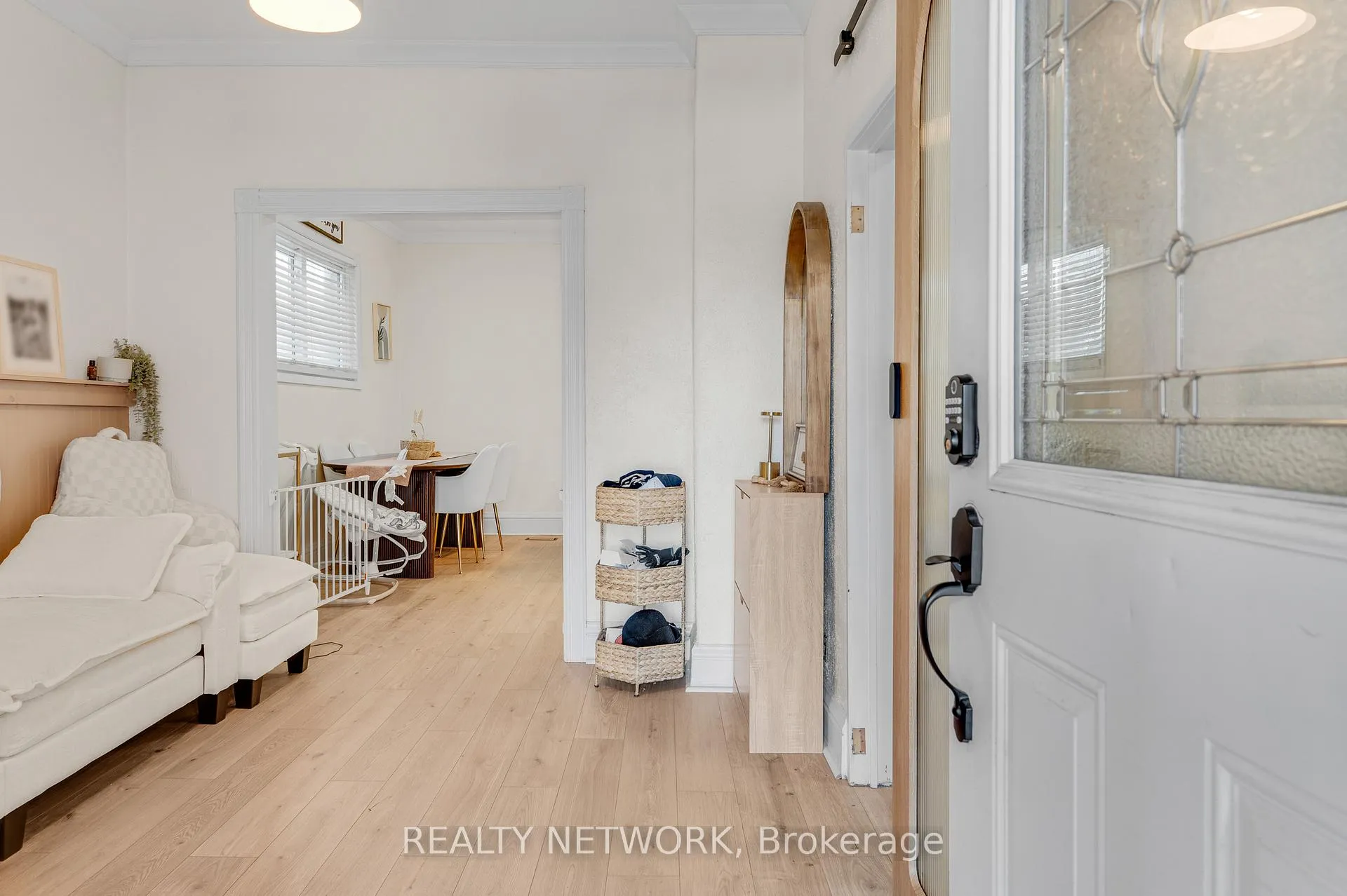 Photo 9 of 6 Ben Lomond Place, Hamilton, Raleigh — HOMEH