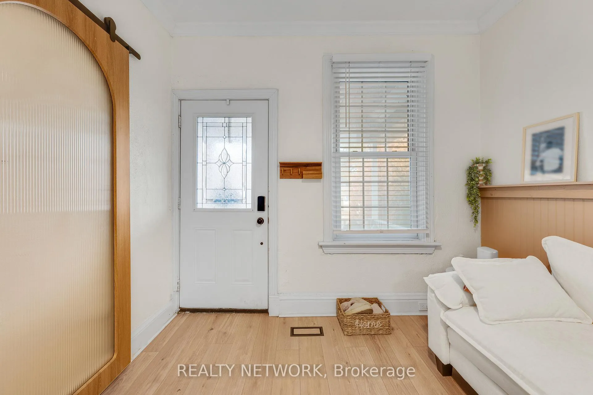 Photo 10 of 6 Ben Lomond Place, Hamilton, Raleigh — HOMEH