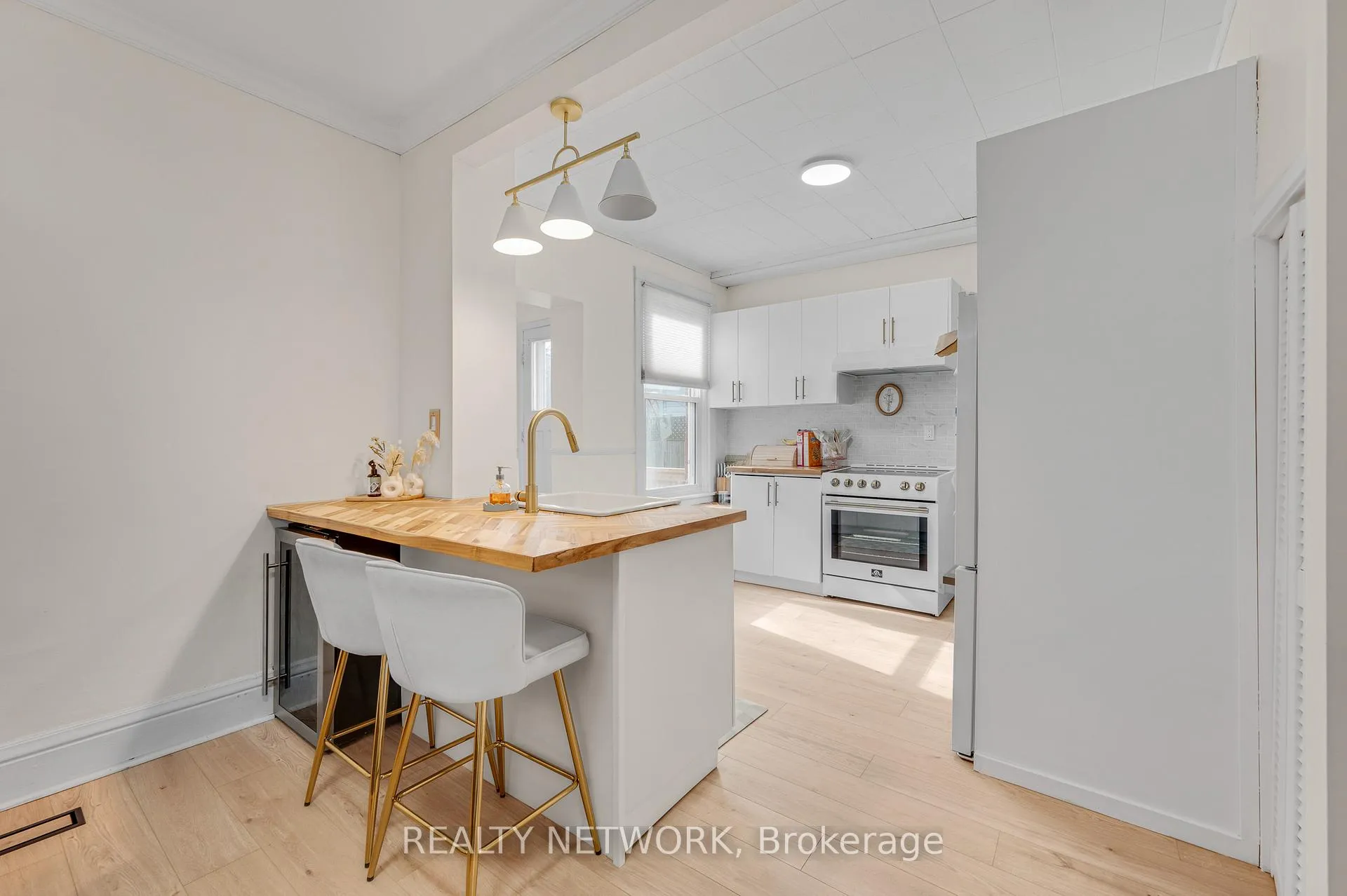Photo 16 of 6 Ben Lomond Place, Hamilton, Raleigh — HOMEH
