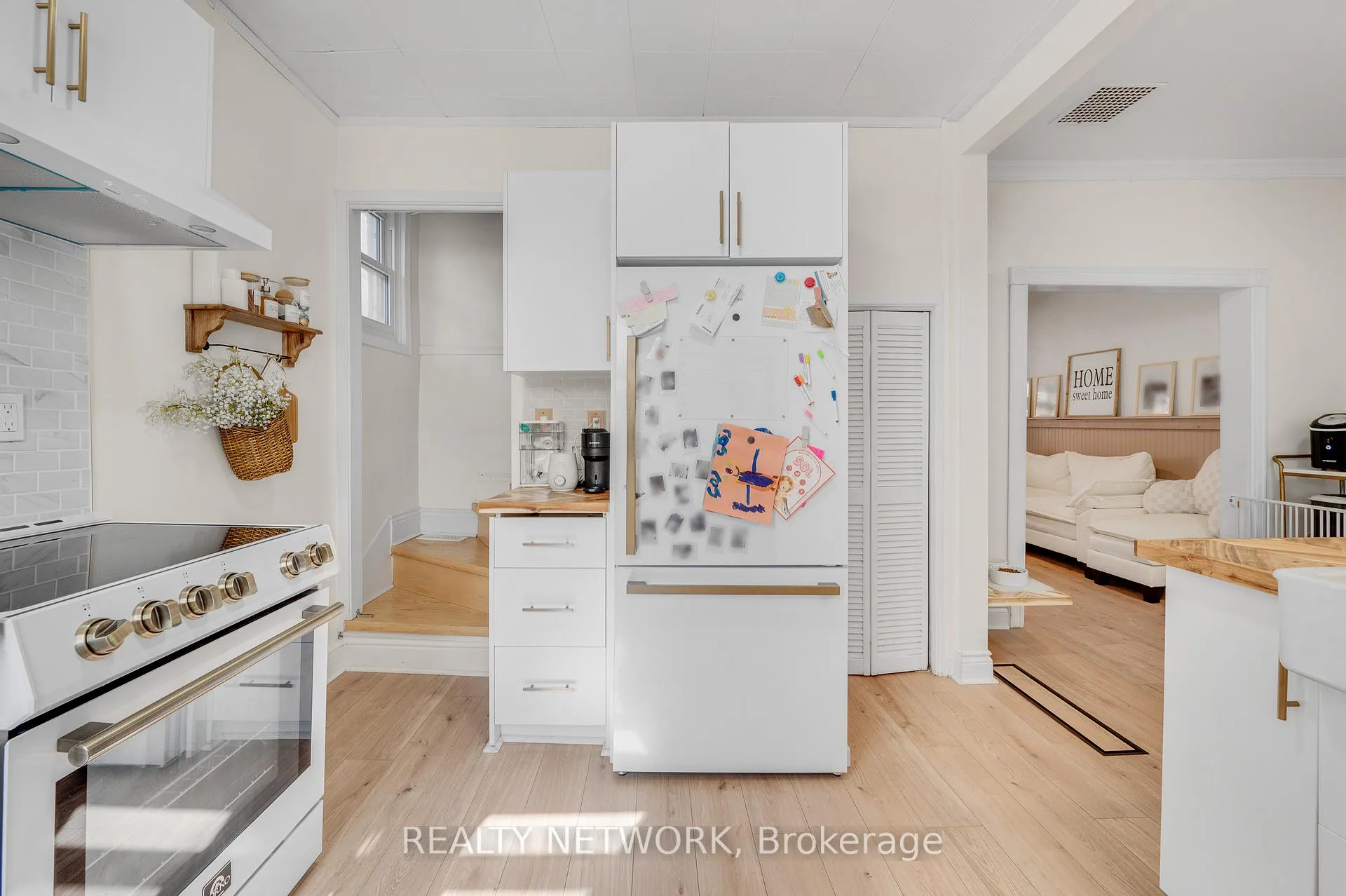 Photo 22 of 6 Ben Lomond Place, Hamilton, Raleigh — HOMEH