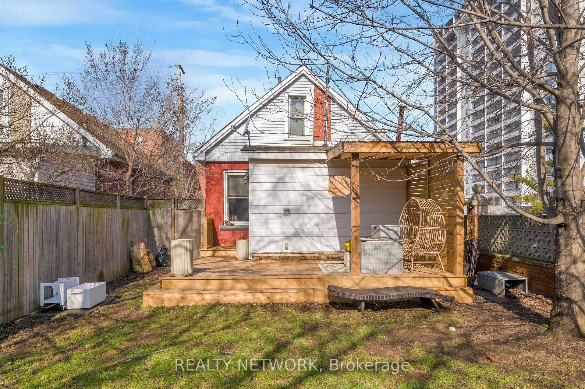 Photo 31 of 6 Ben Lomond Place, Hamilton, Raleigh — HOMEH