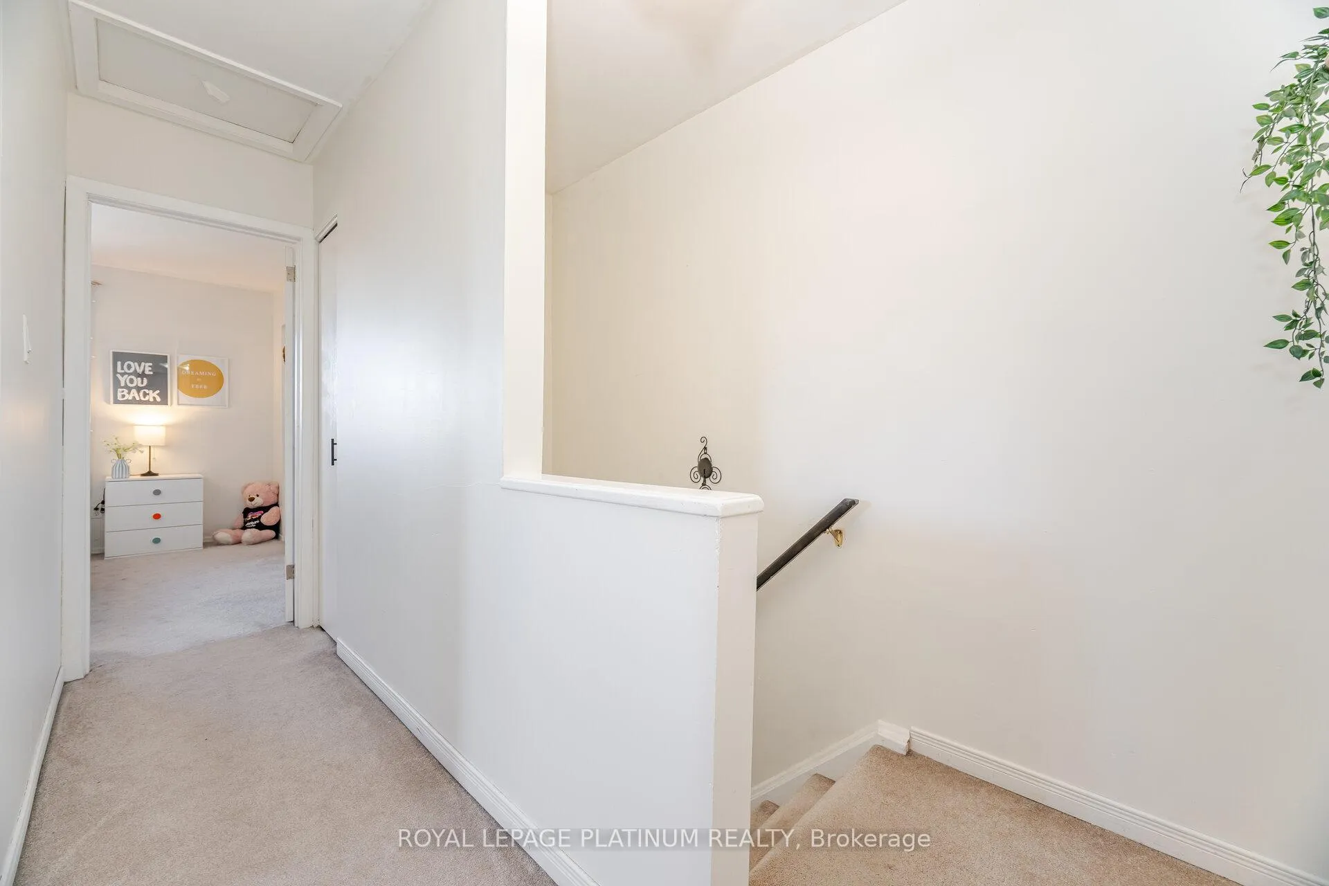 Photo 20 of 232 Durham Street, Oshawa, Vanier — HOMEH