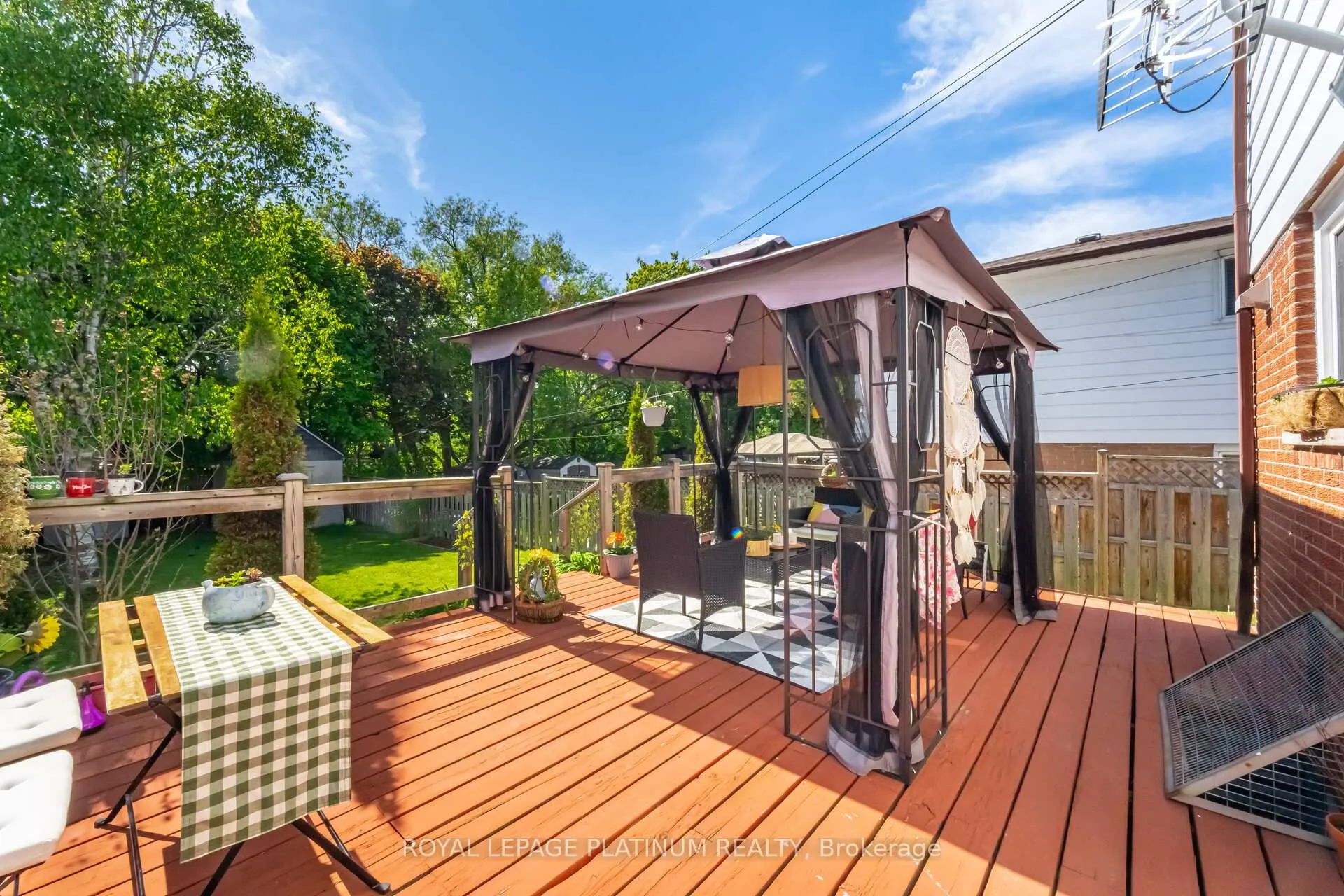 Photo 35 of 232 Durham Street, Oshawa, Vanier — HOMEH