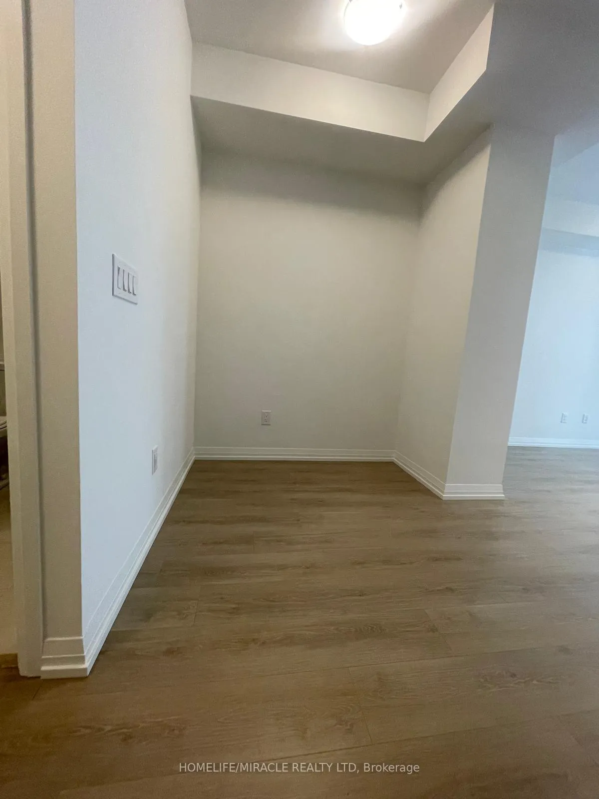Photo 16 of Unit 1110, 8 Widmer Street, Toronto, Waterfront Communities — HOMEH
